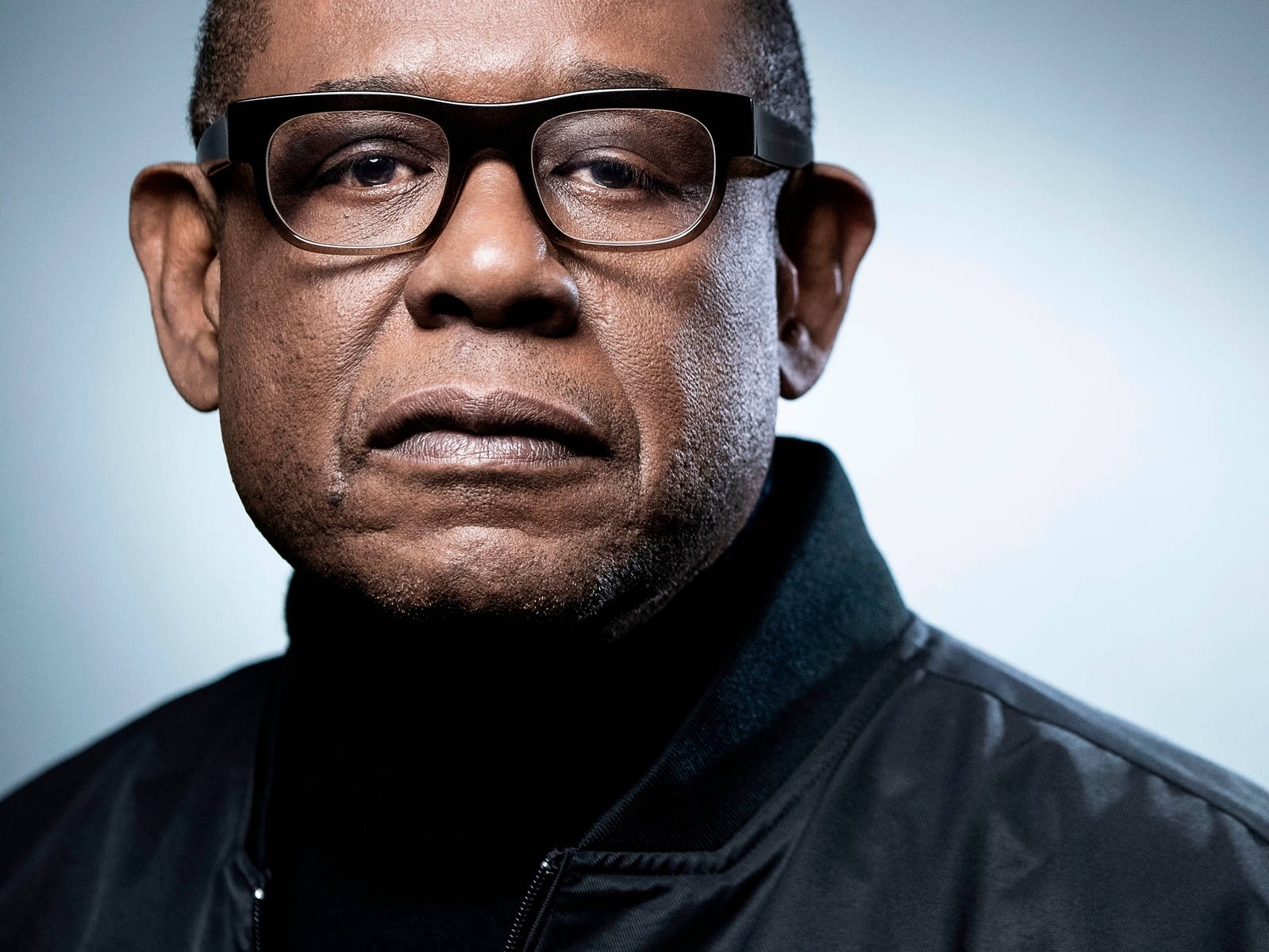 Forest Whitaker, black jacket, soft blue gradient background, HD Desktop Wallpaper