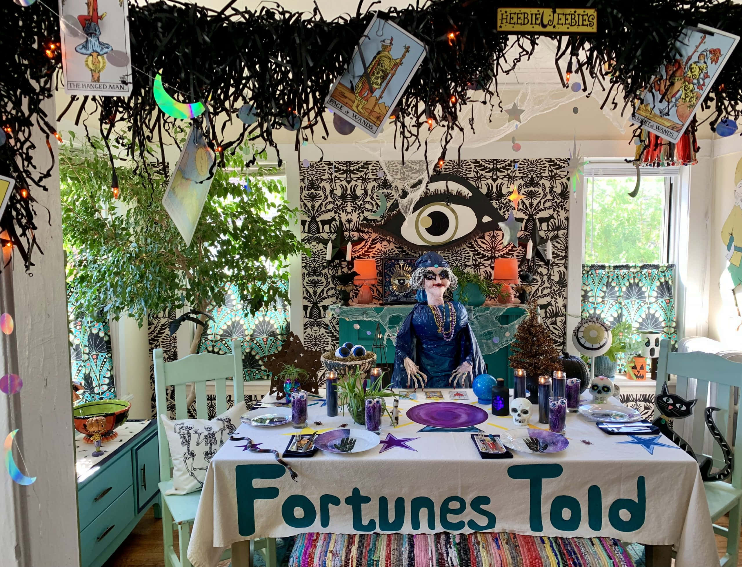 fortune teller, witch figurine, tarot cards, 2K Desktop Wallpaper