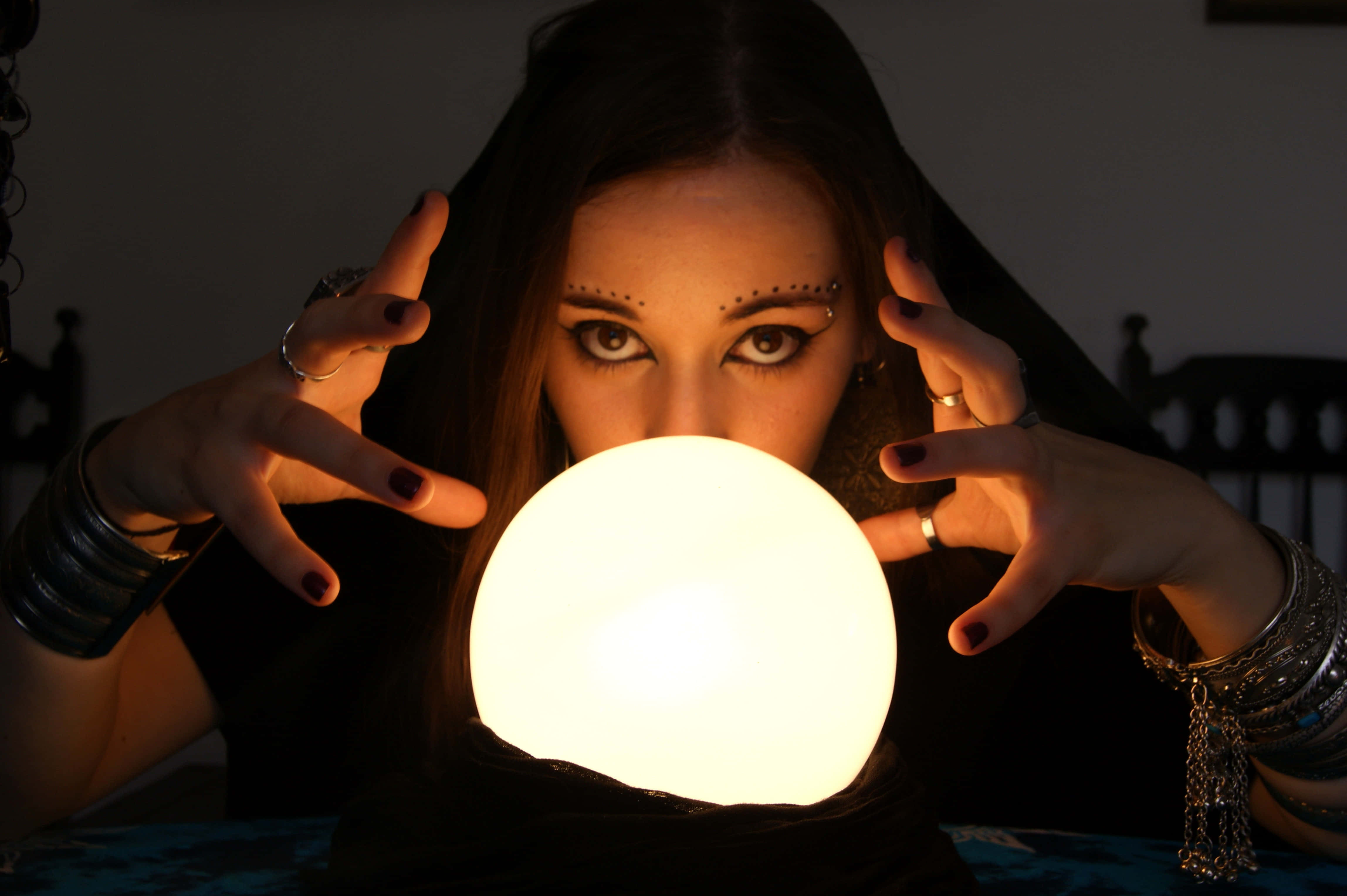 Fortune Teller, crystal ball, dark hair, 4K Desktop Wallpaper