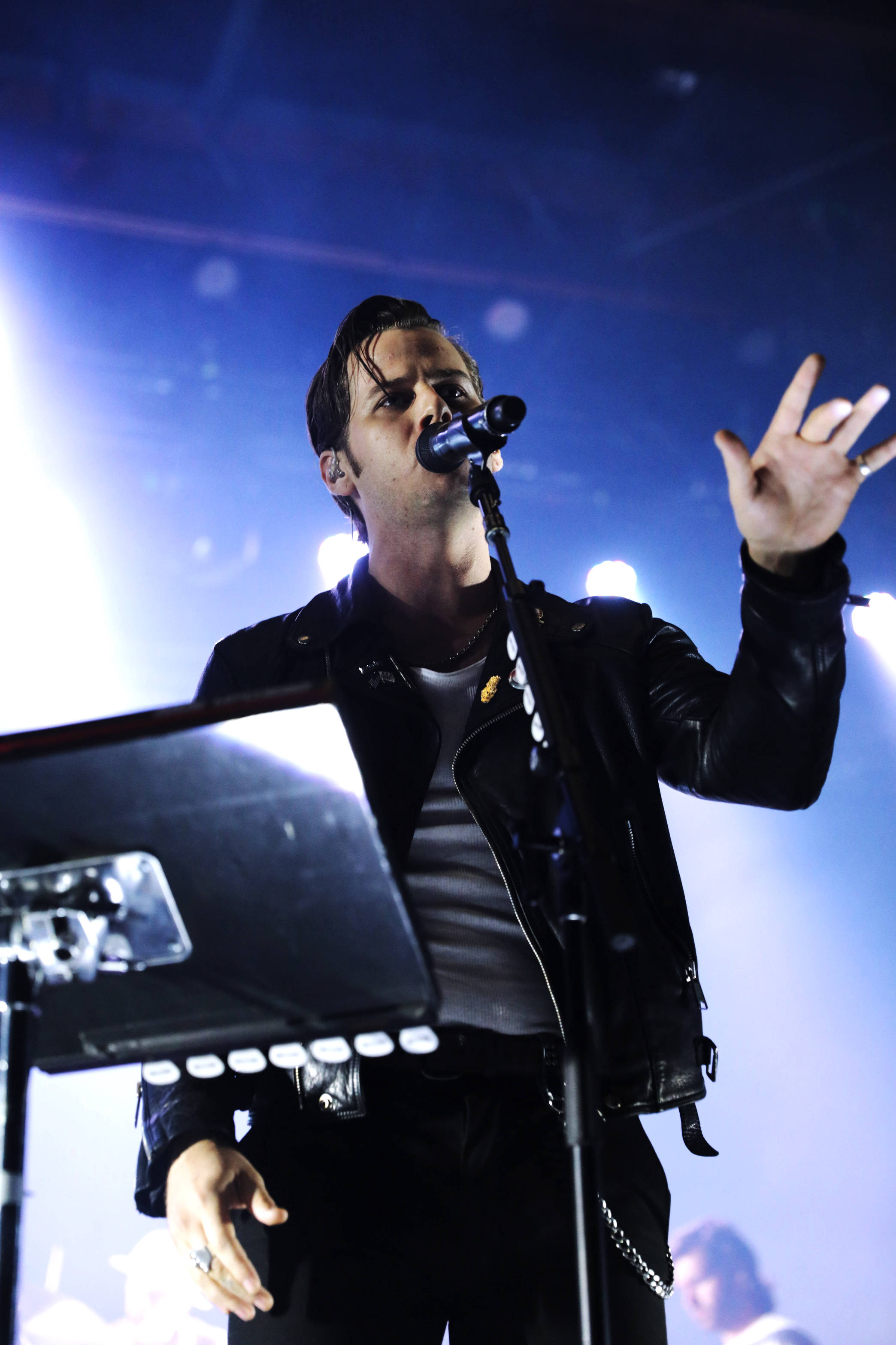 Foster the people, band leader, black leather jacket, 2K Phone Wallpaper