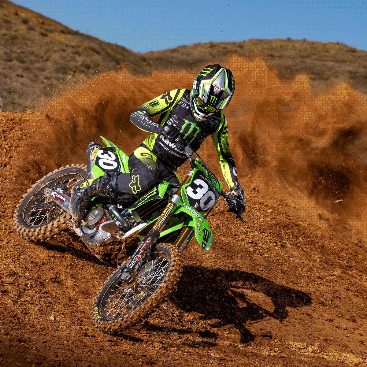 Fox Dirt Bike, green gear, dirt track, SD Desktop Wallpaper