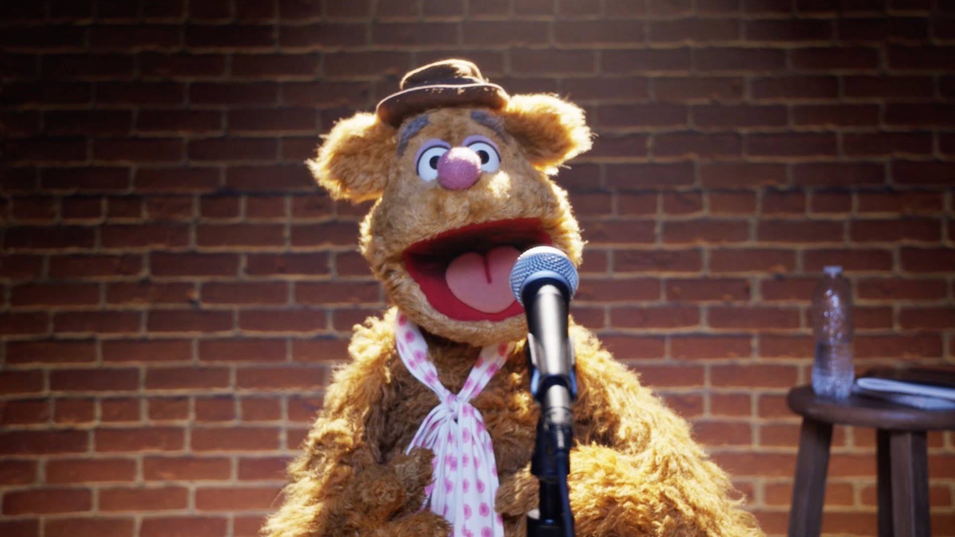 Fozzie Bear, brown hat, polka-dot scarf, Full HD Desktop Wallpaper