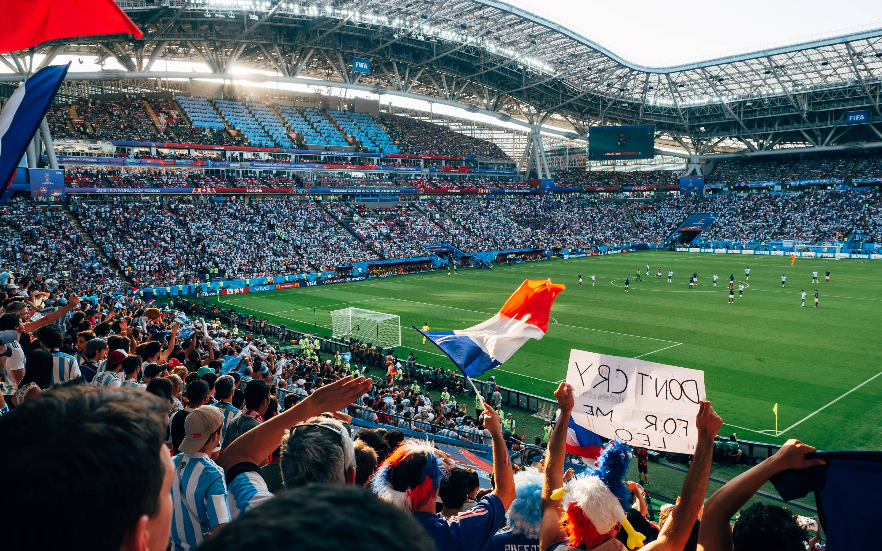 France flag, sports stadium, soccer fans, 2K Desktop Wallpaper