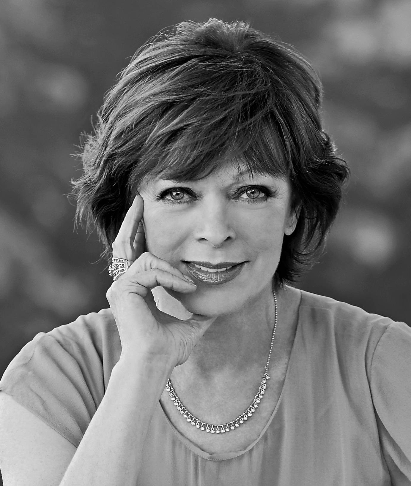 Frances Fisher, black and white portrait, short styled hair, HD Phone Wallpaper