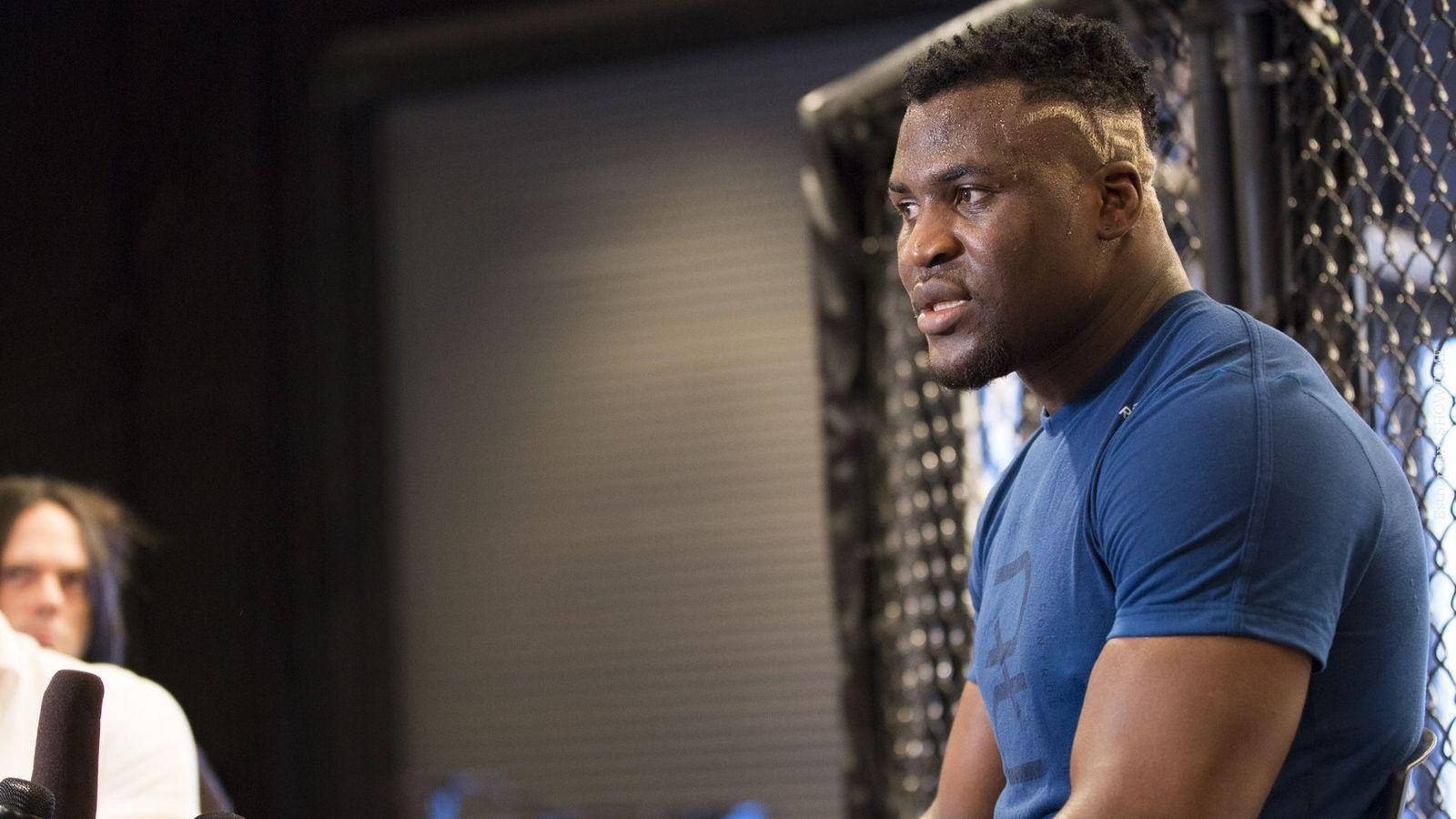 Francis Ngannou, cage, blue shirt, HD Desktop Wallpaper