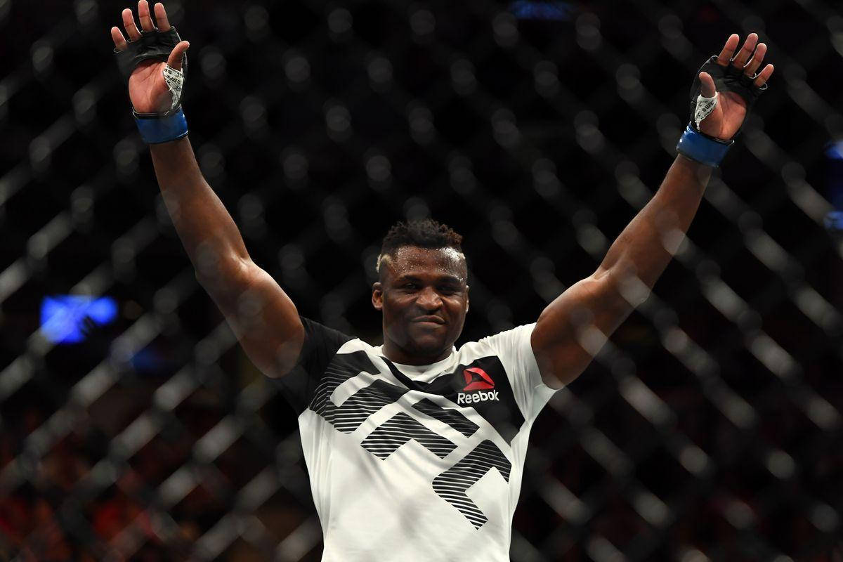 Francis Ngannou, mixed martial artist, dimly lit octagon, SD Desktop Wallpaper