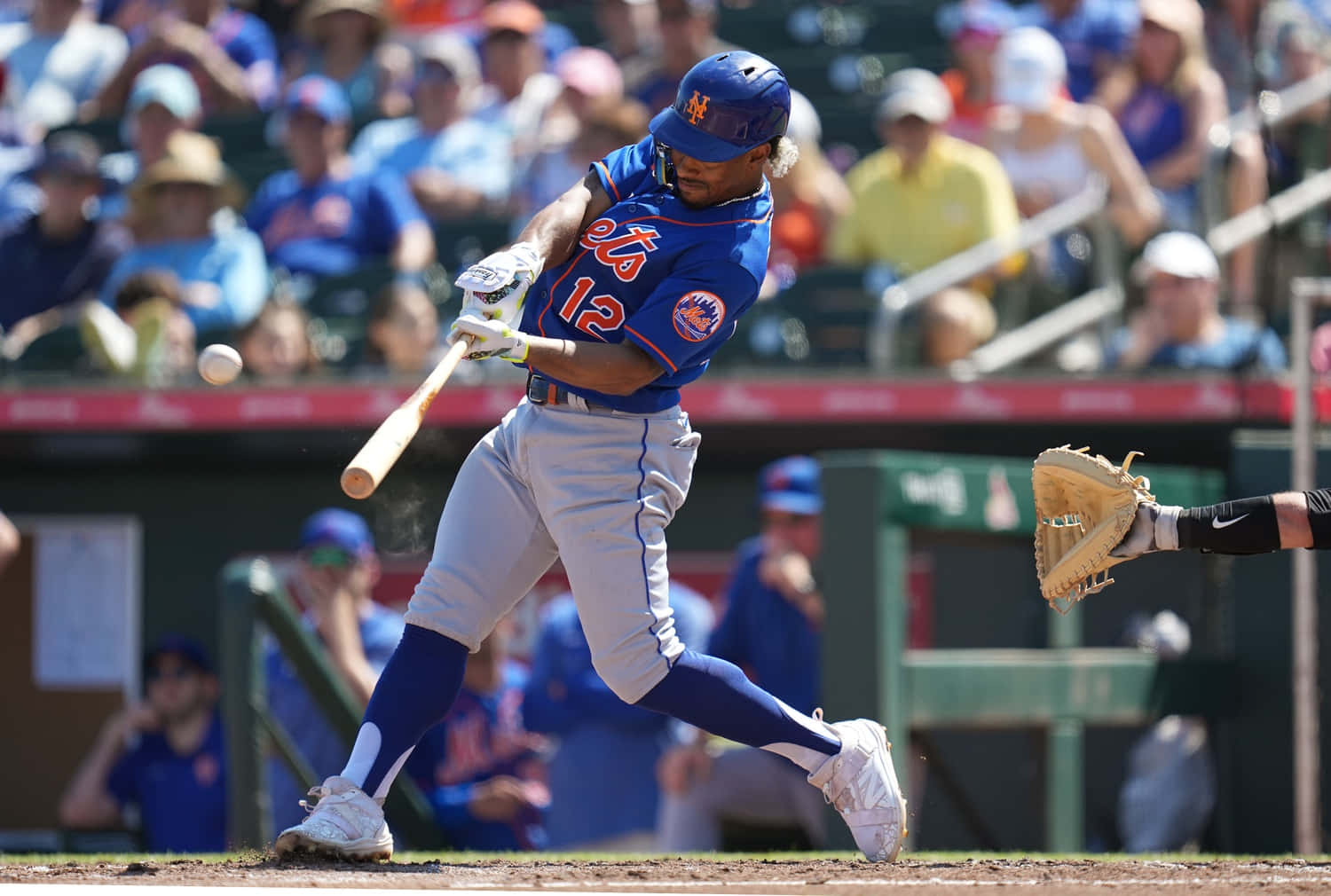 Francisco Lindor, blue Mets uniform, swinging bat, HD Desktop Wallpaper