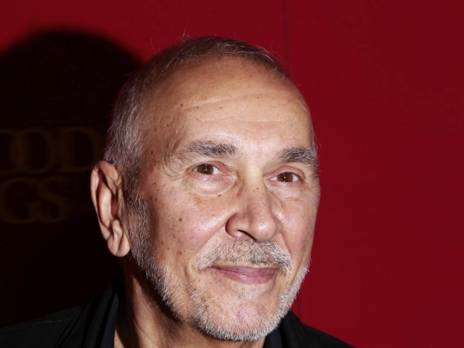 Frank Langella, gray beard, warm smile, HD Desktop Wallpaper