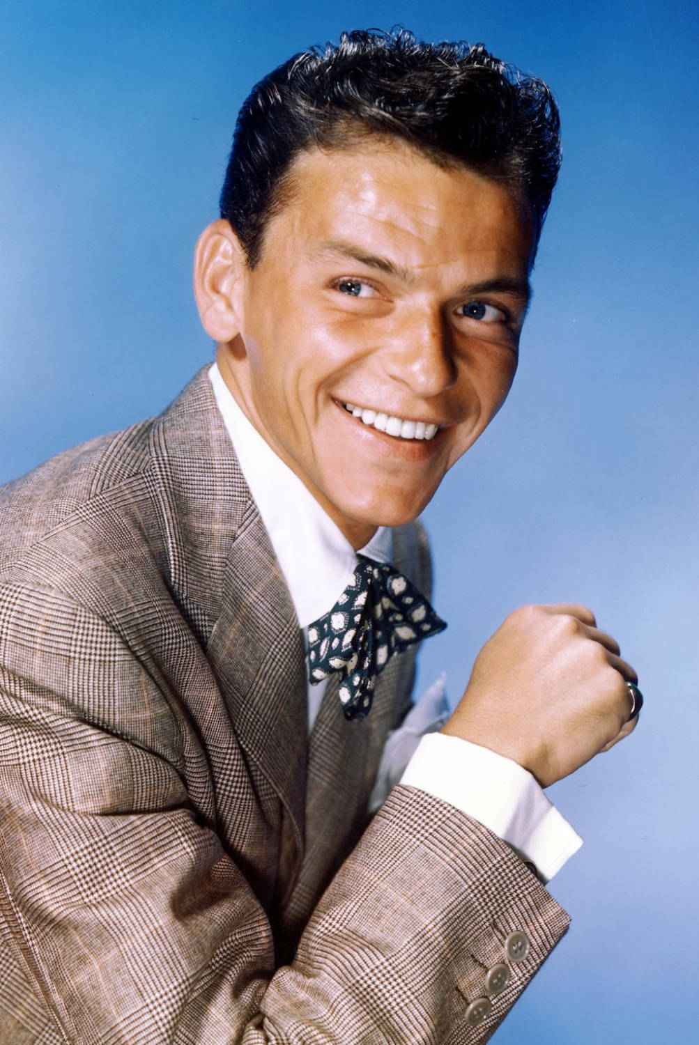 Frank Sinatra, plaid suit, patterned bow tie, HD Phone Wallpaper