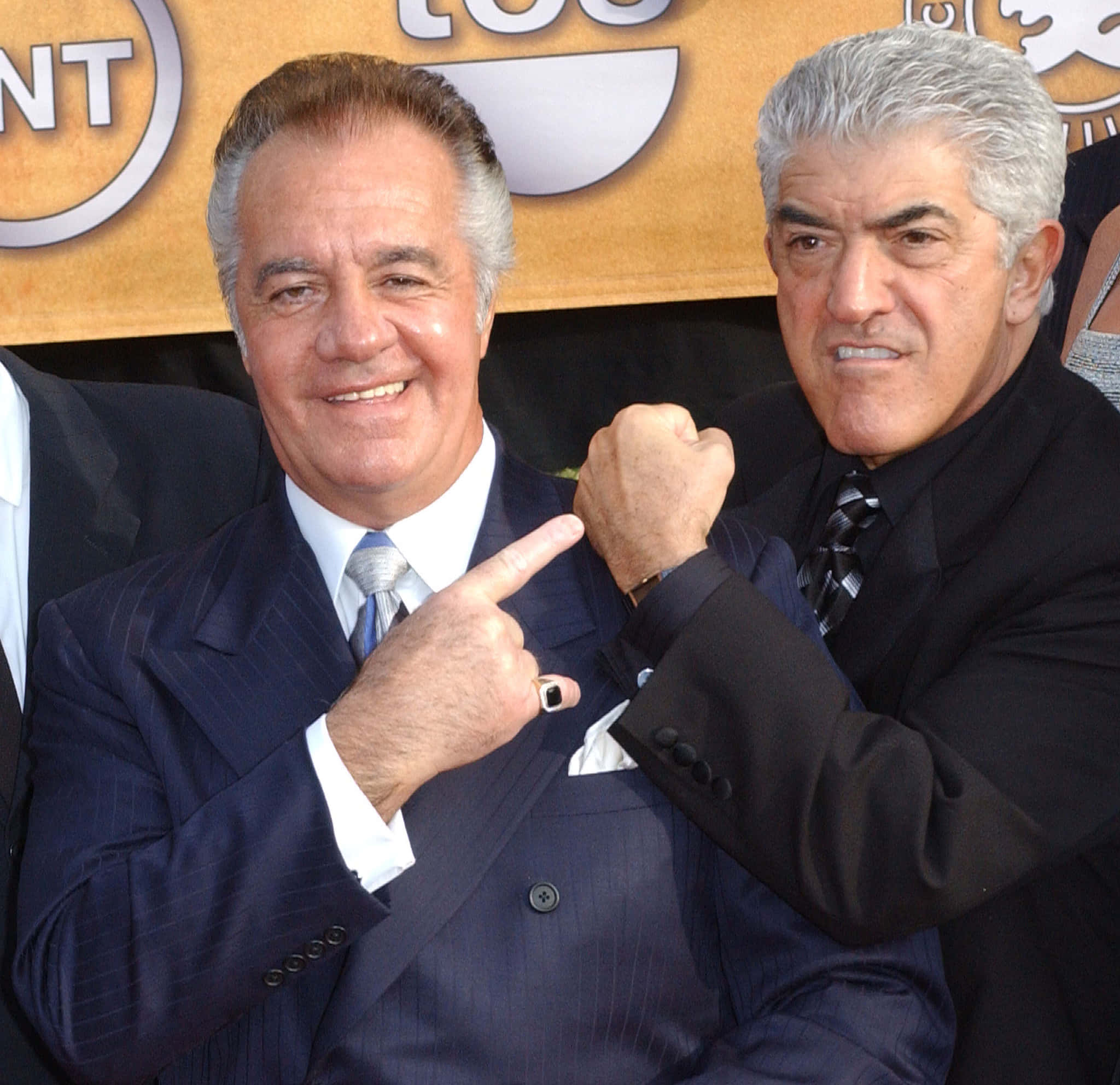Frank Vincent, red carpet event, golden backdrop, Full HD Desktop Wallpaper