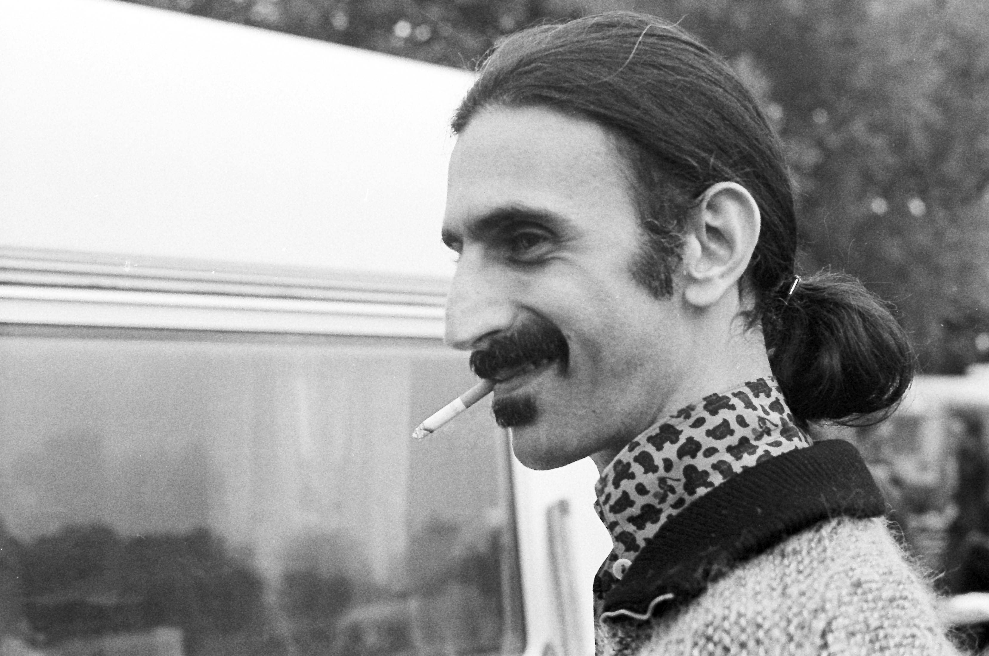 Frank Zappa, mustache, ponytail, 2K Desktop Wallpaper