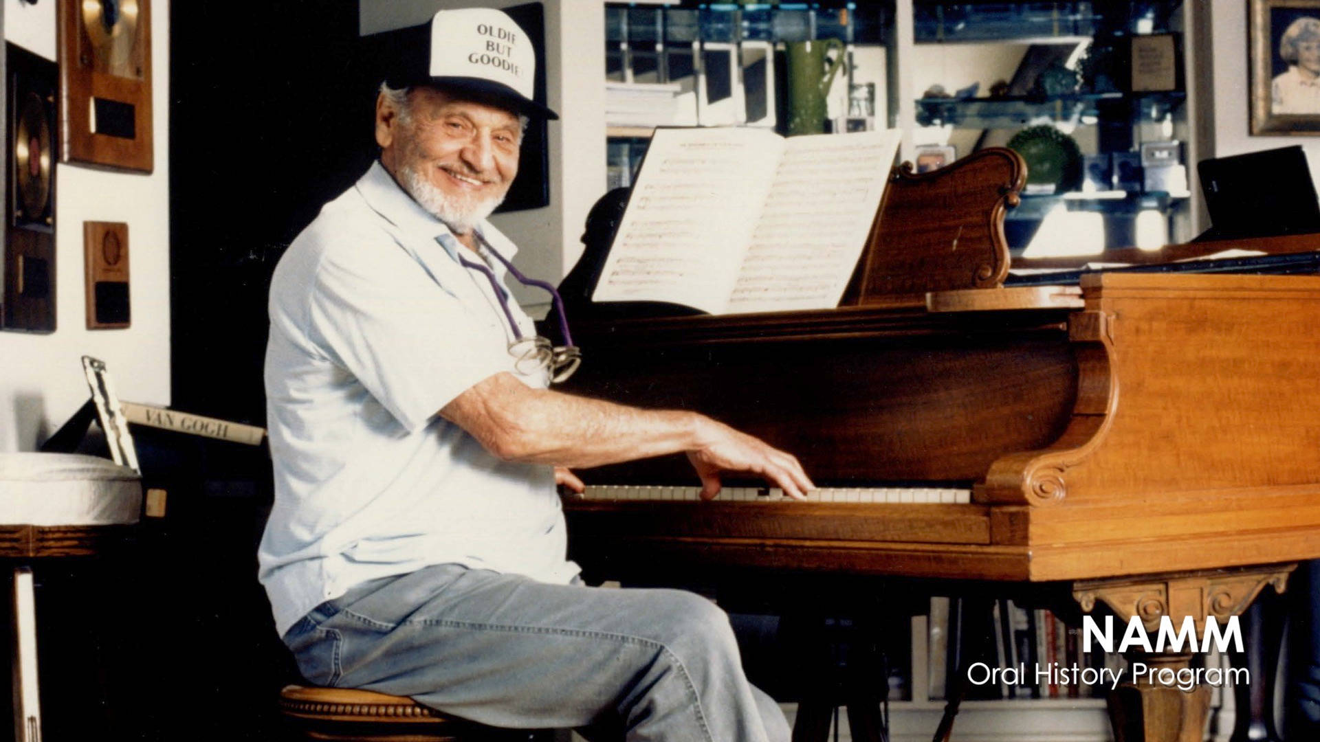 Frankie Laine, old playing piano, white beard, Full HD Desktop Wallpaper