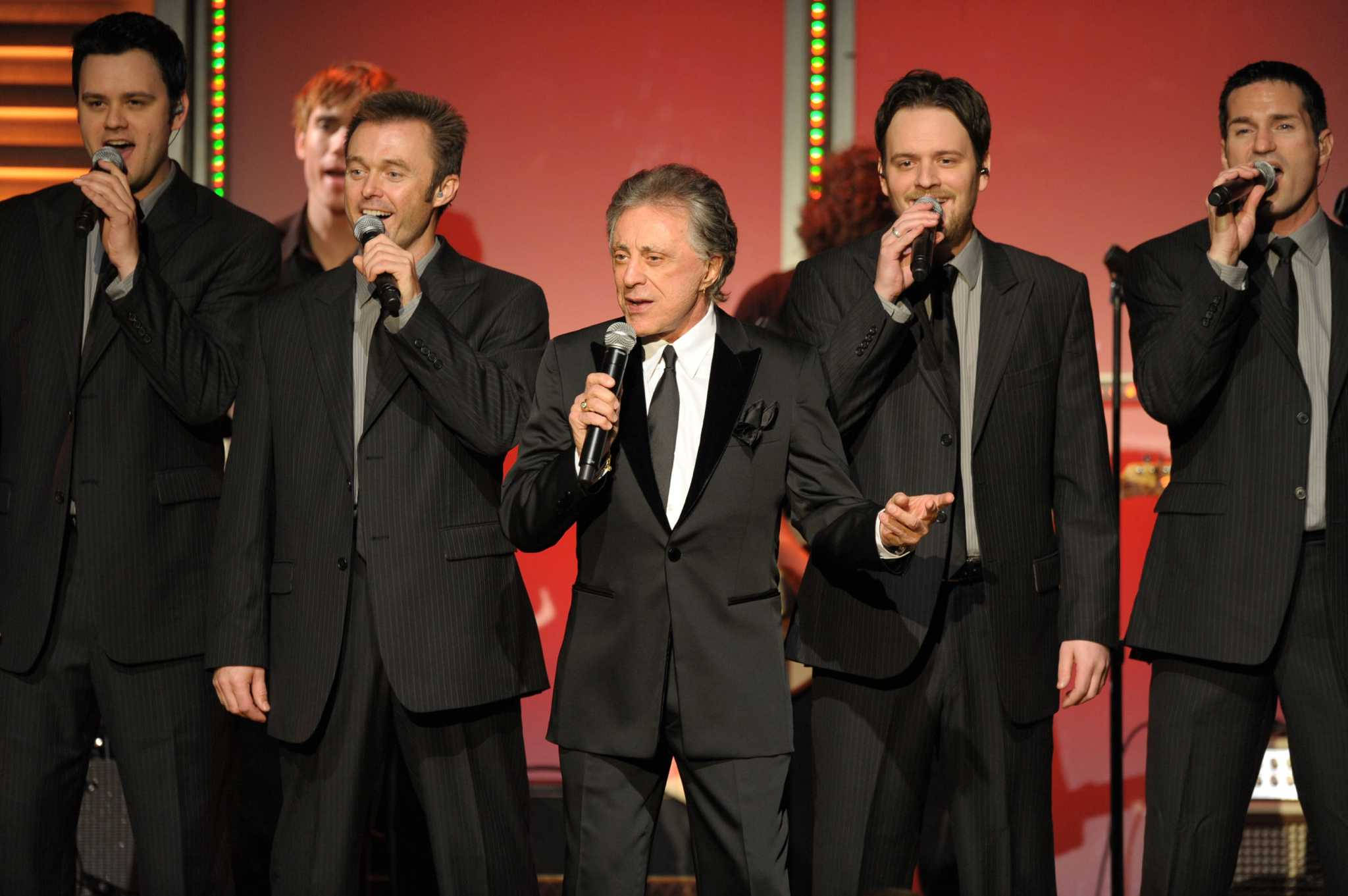 Frankie Valli And The Four Seasons, black suits, microphones, Full HD Desktop Wallpaper