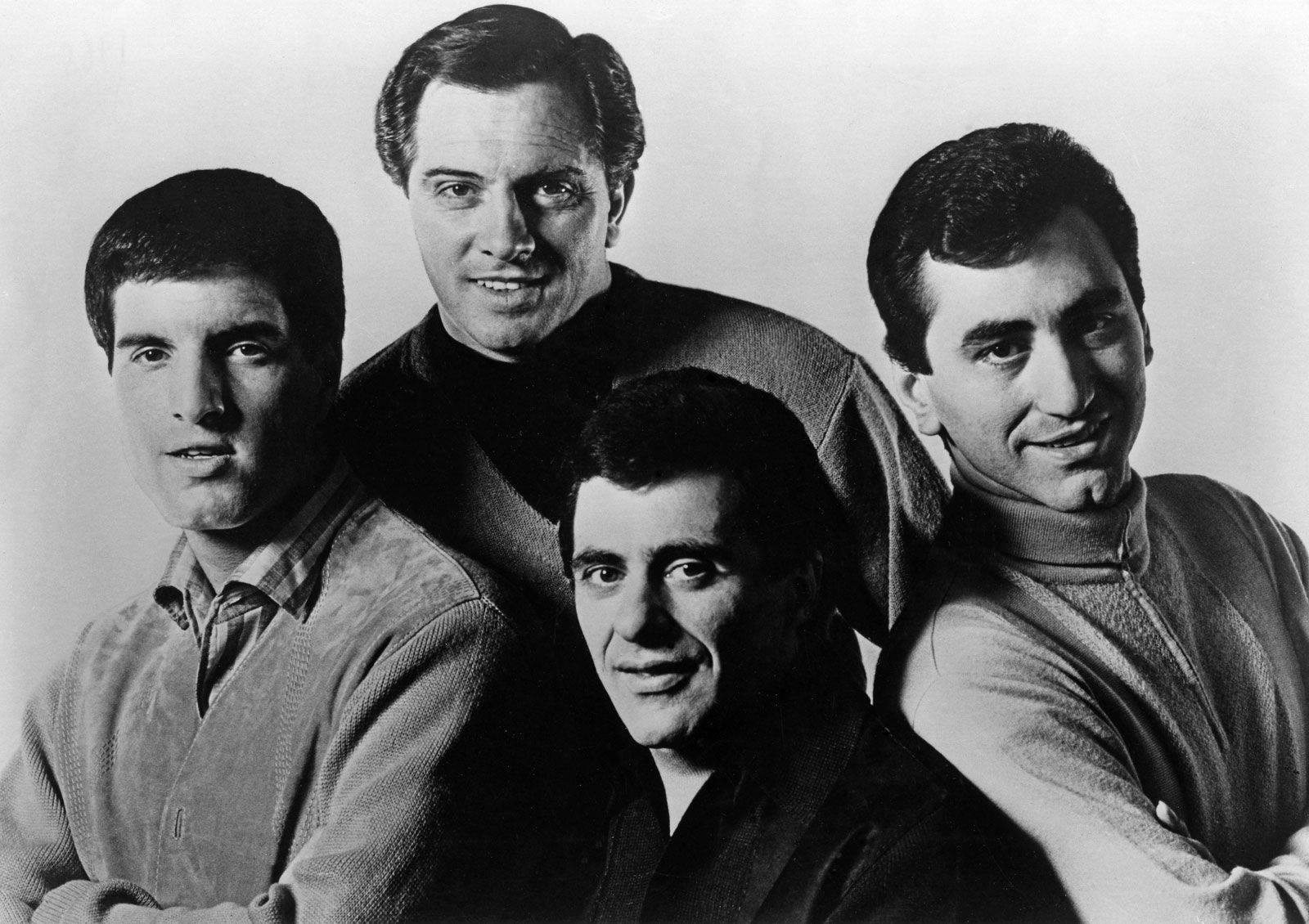 Frankie Valli And The Four Seasons, black and white studio portrait, vintage 1960s styling, HD Desktop Wallpaper