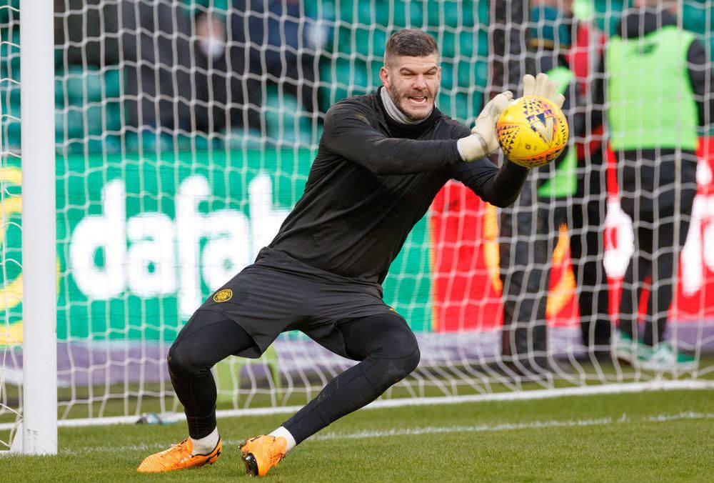 Fraser Forster, black gear, yellow ball, SD Desktop Wallpaper