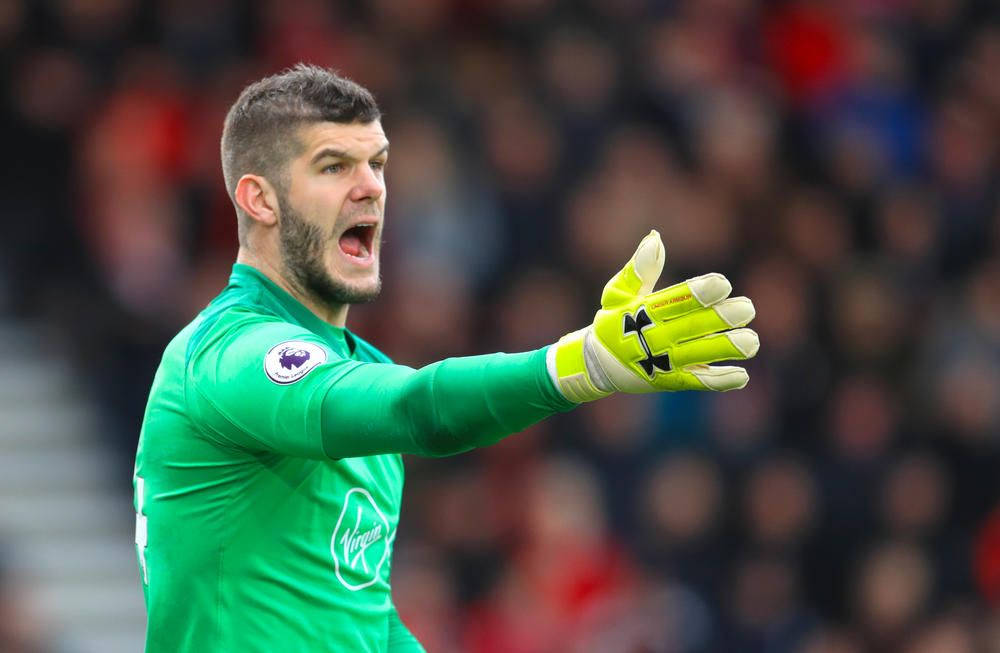 Fraser Forster, green jersey, bright yellow gloves, SD Desktop Wallpaper