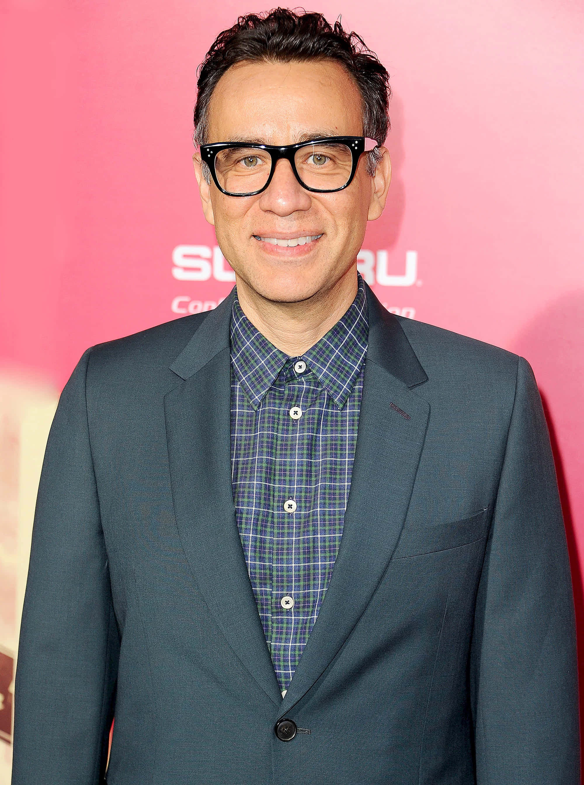 Fred Armisen, dark suit, plaid shirt, 2K Phone Wallpaper