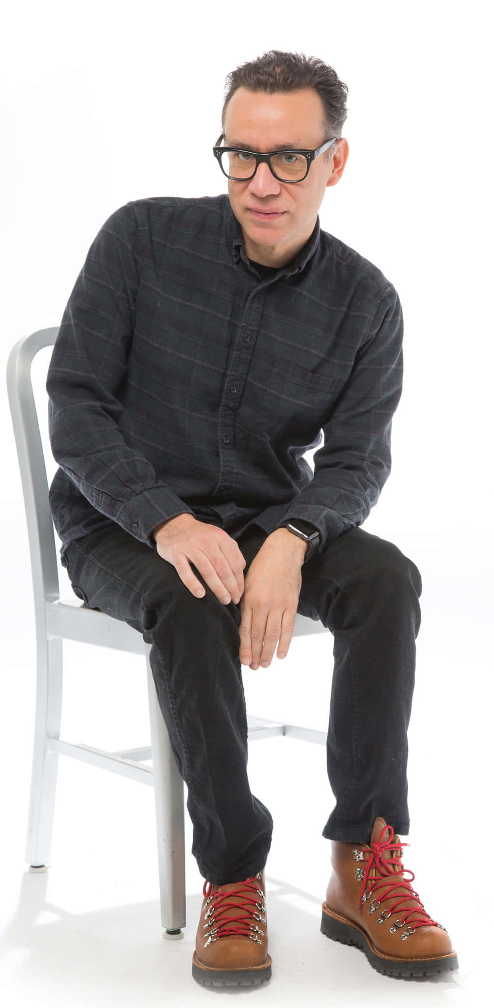 Fred Armisen, dark plaid shirt, black pants, Full HD Phone Wallpaper