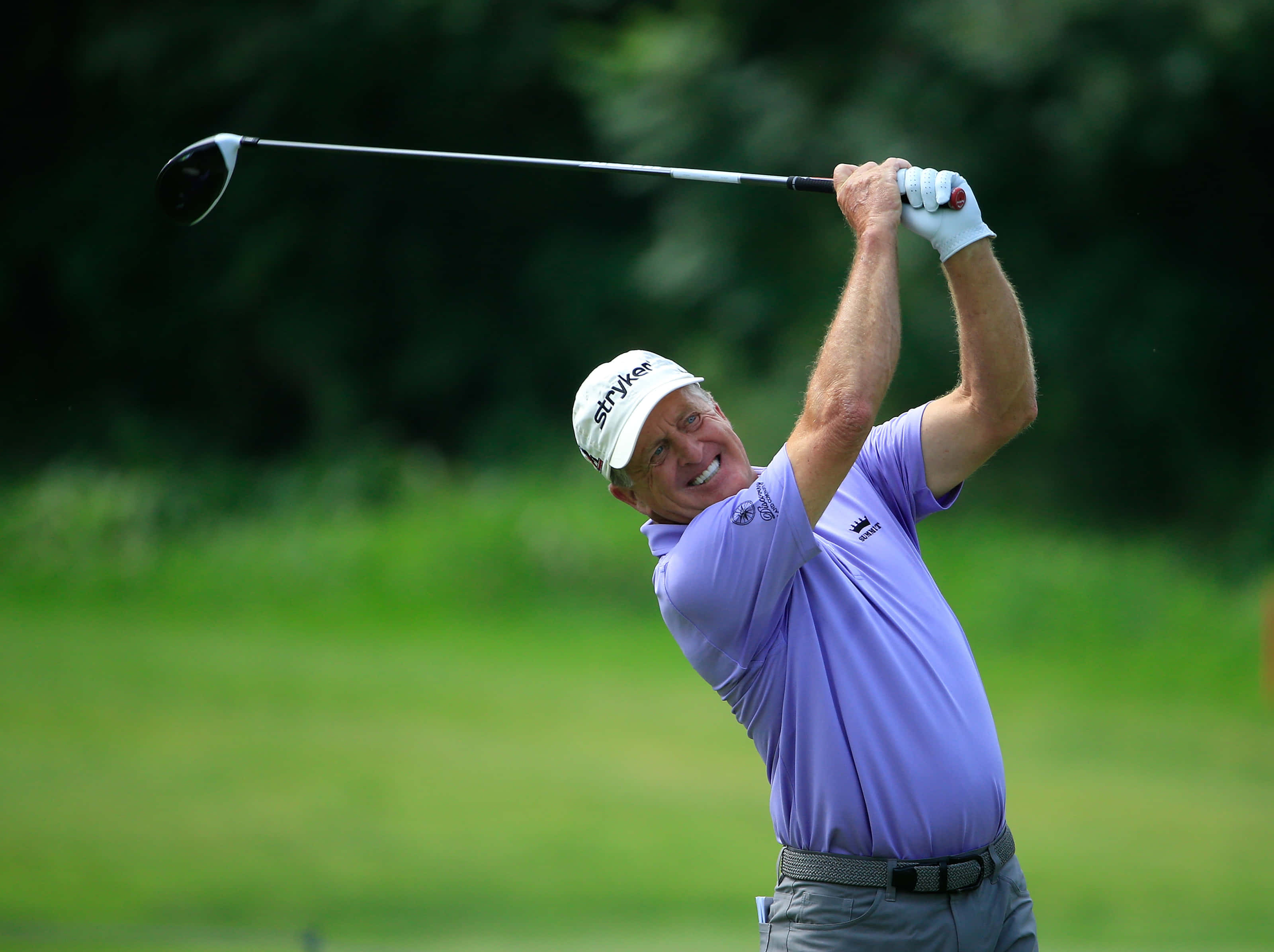Fred Funk, purple shirt, white cap, 2K Desktop Wallpaper