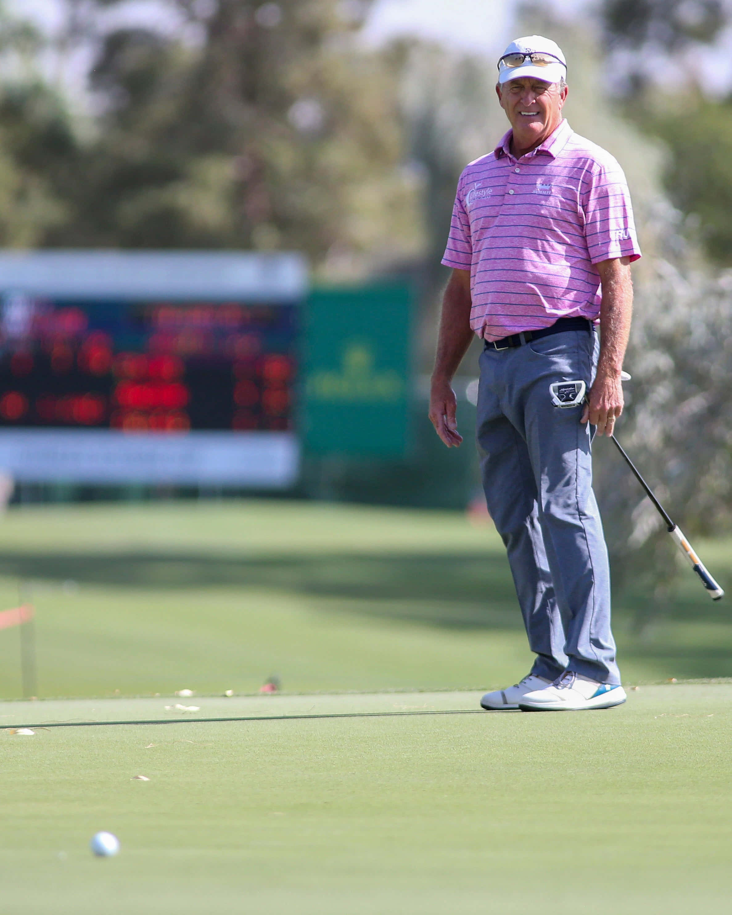 Fred Funk, pink striped shirt, golf course, 2K Phone Wallpaper