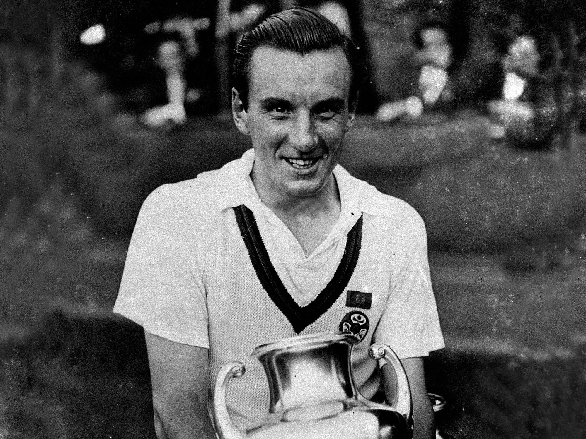 Fred Perry, vintage polo shirt, gleaming silver trophy, Full HD Desktop Wallpaper