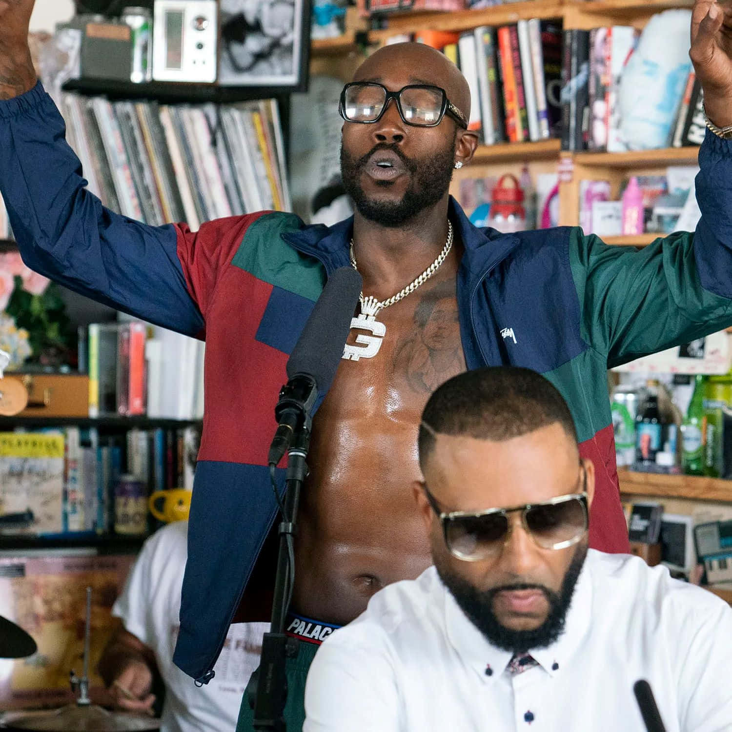Freddie Gibbs, record store, colorful jacket, HD Desktop Wallpaper