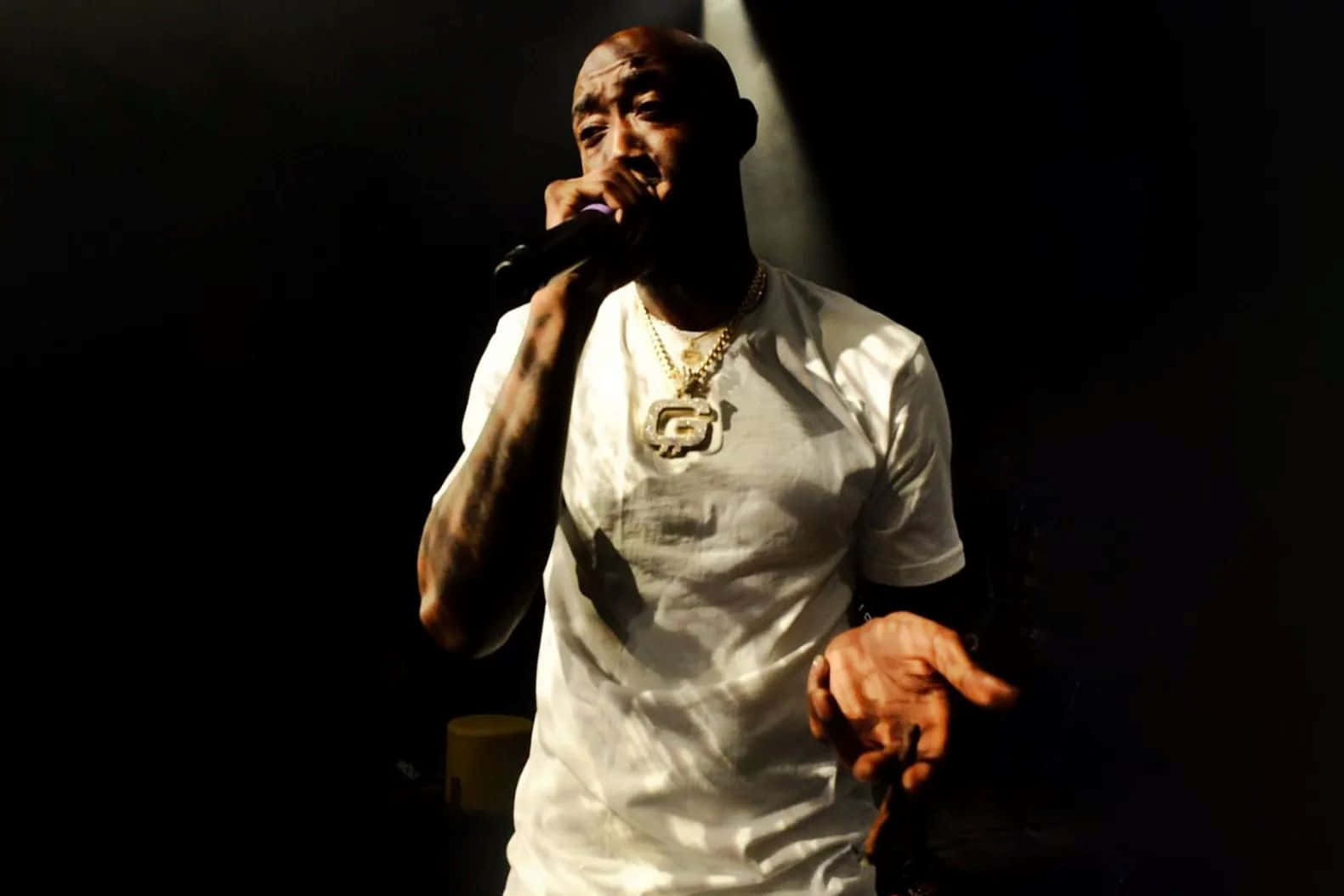 Freddie Gibbs, white tshirt, gold chain, HD Desktop Wallpaper