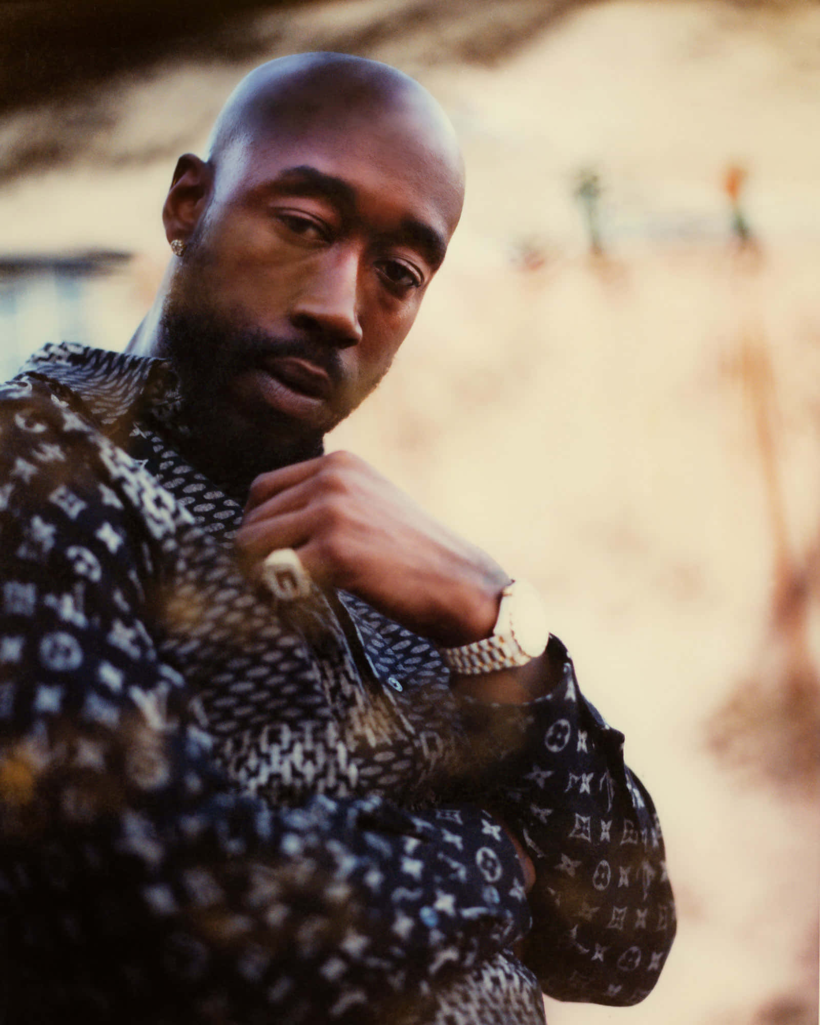 Freddie Gibbs, bald man with a beard and earring, patterned shirt, Full HD Phone Wallpaper