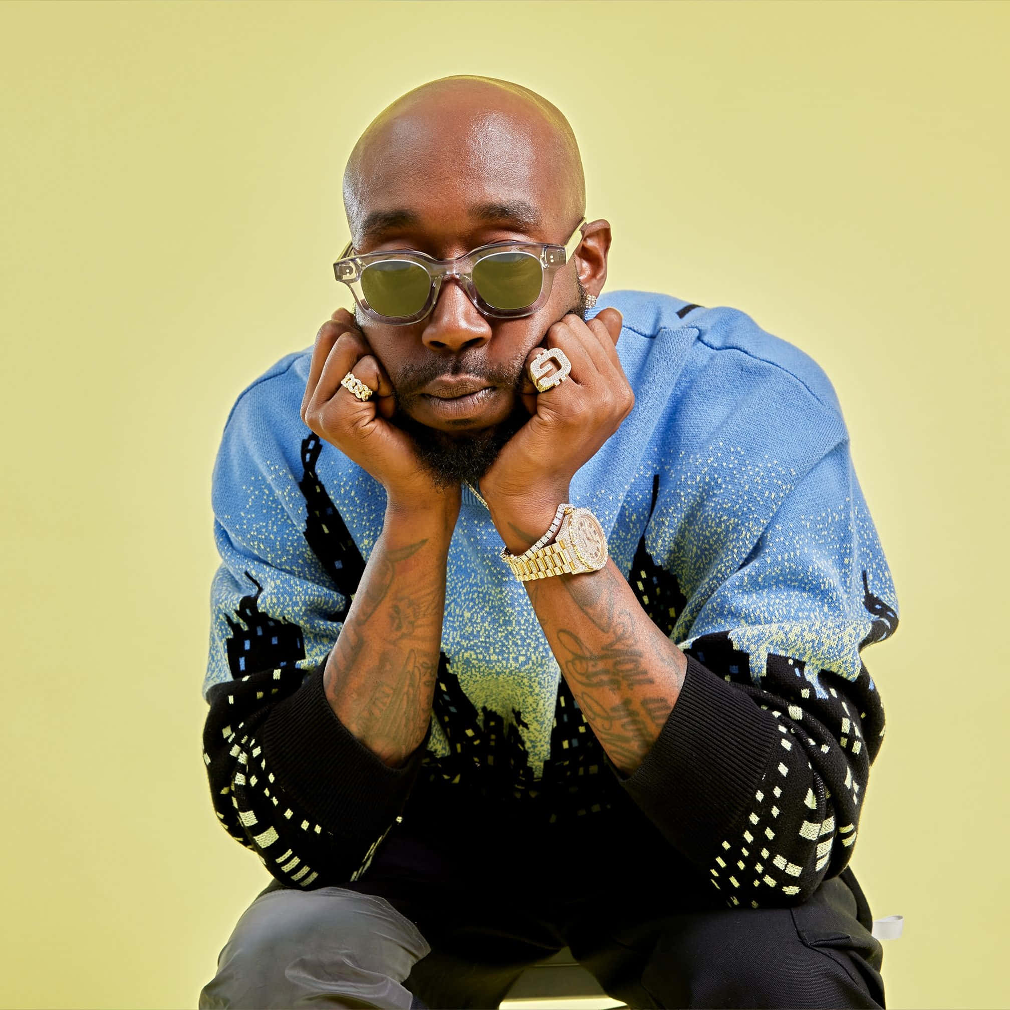 Freddie Gibbs, green-tinted sunglasses, pale yellow background, Full HD Desktop Wallpaper