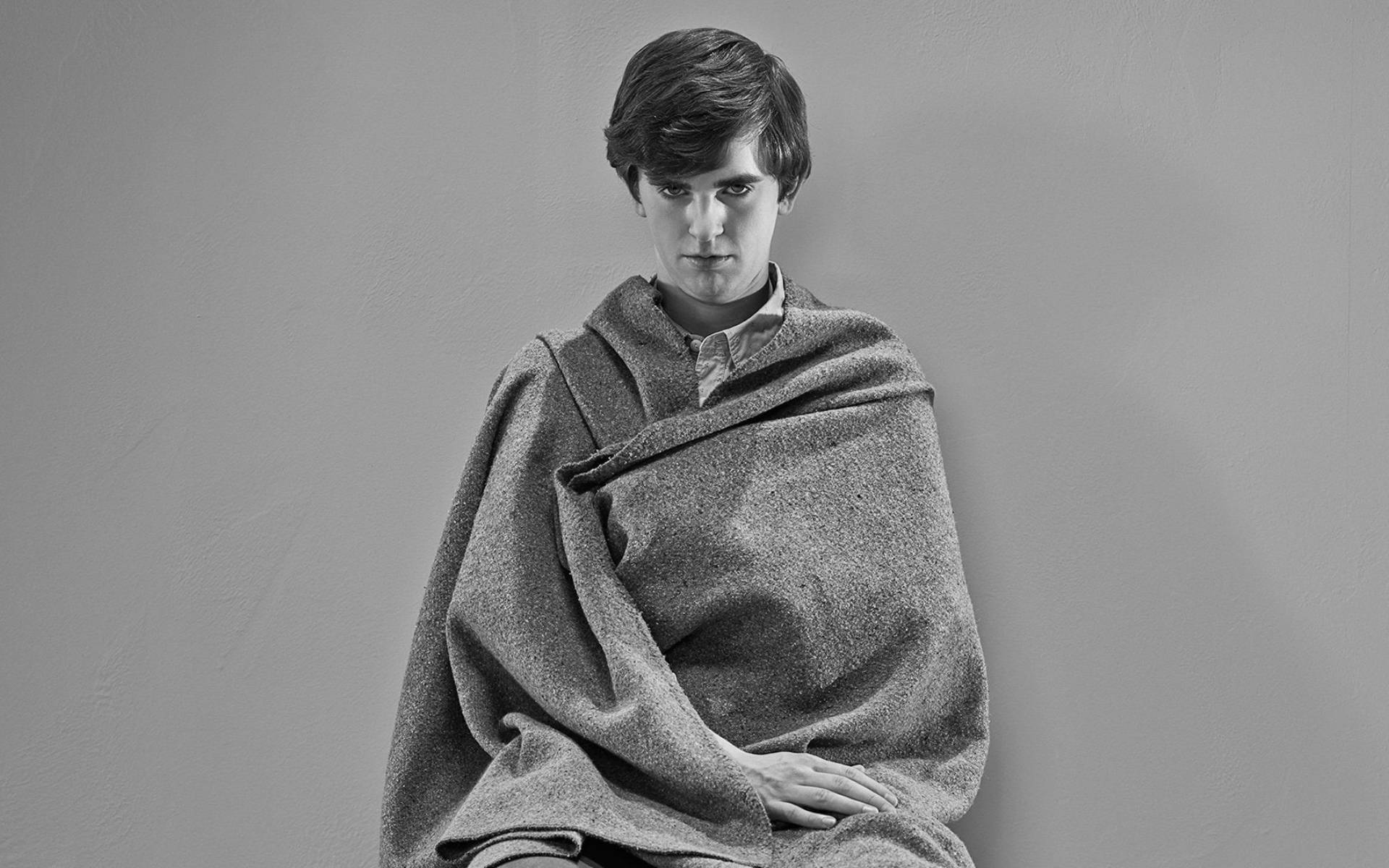 Freddie Highmore, textured blanket, plain gray wall, Full HD Desktop Wallpaper