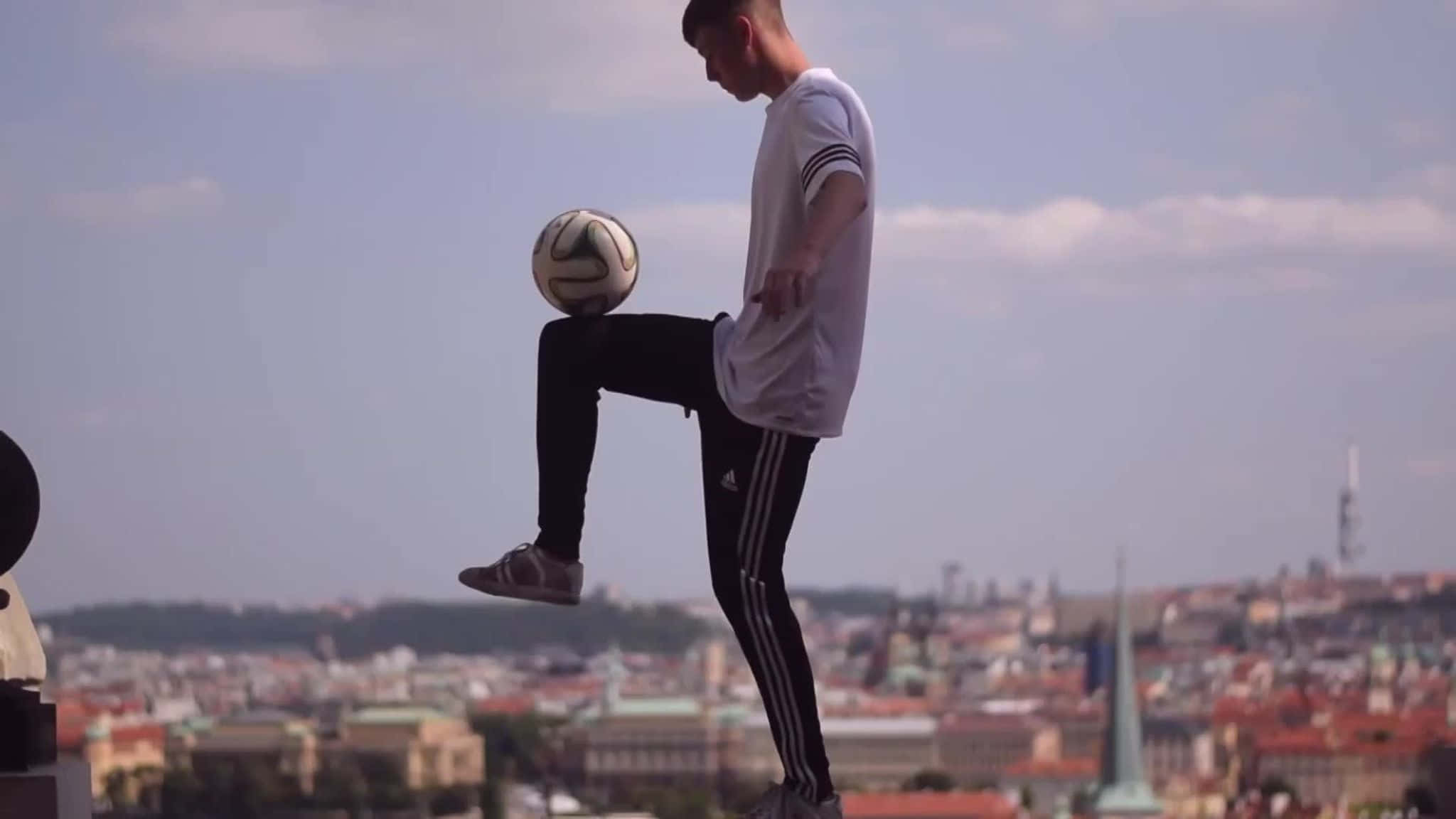 soccer ball, knee, rooftop, Full HD Desktop Wallpaper
