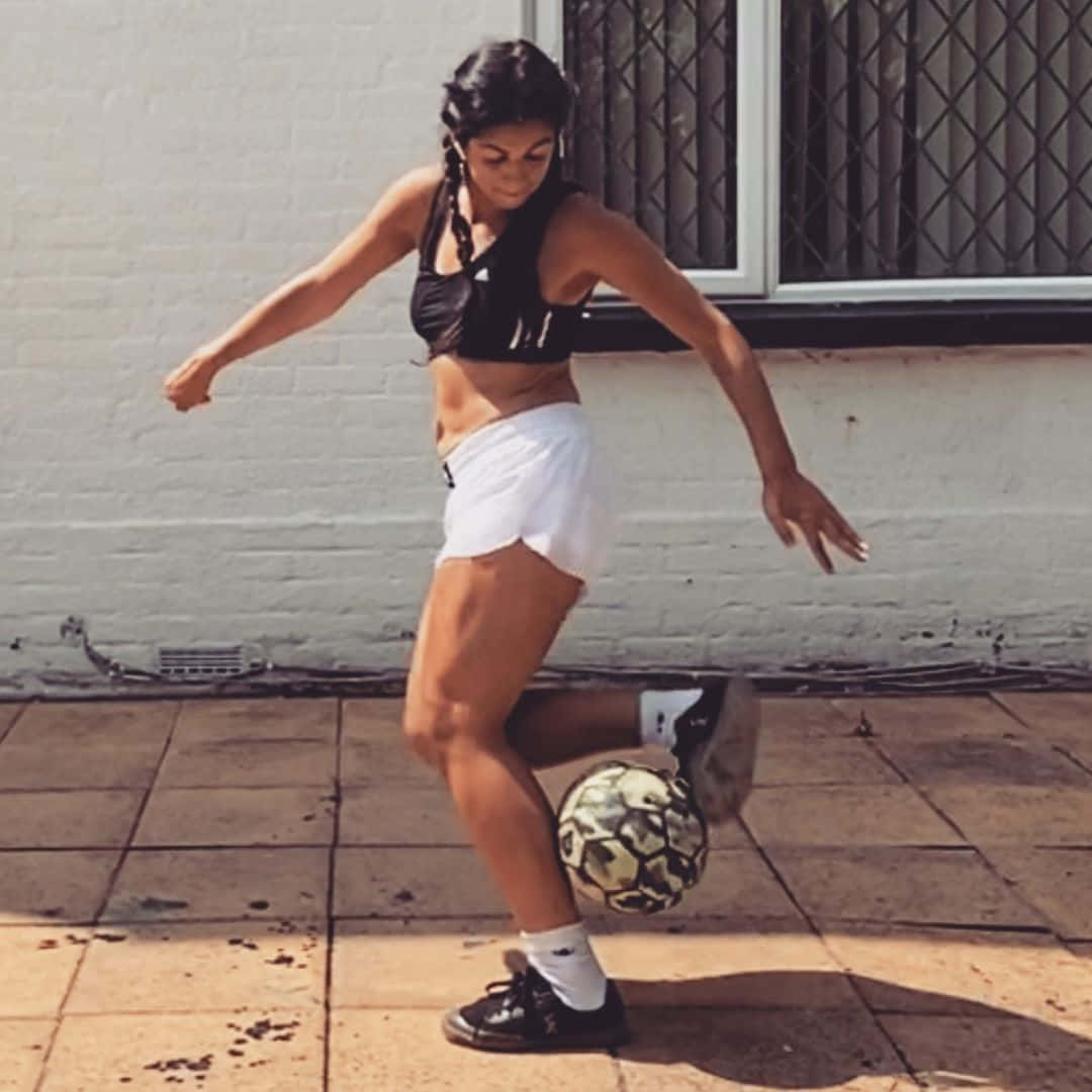 Freestyle Soccer, athletic wear, soccer ball, SD Desktop Wallpaper