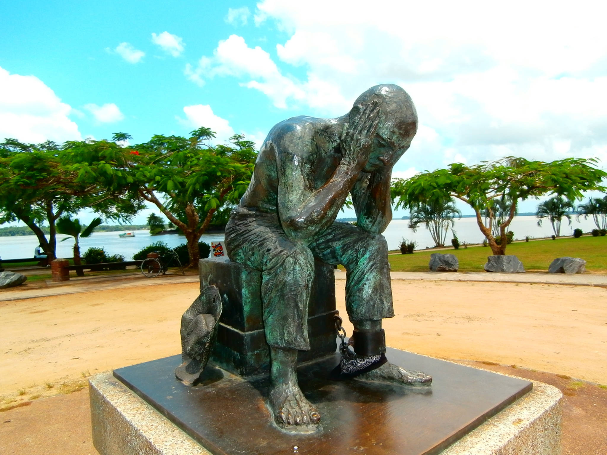 French Guiana, bronze statue, contemplative figure, Full HD Desktop Wallpaper