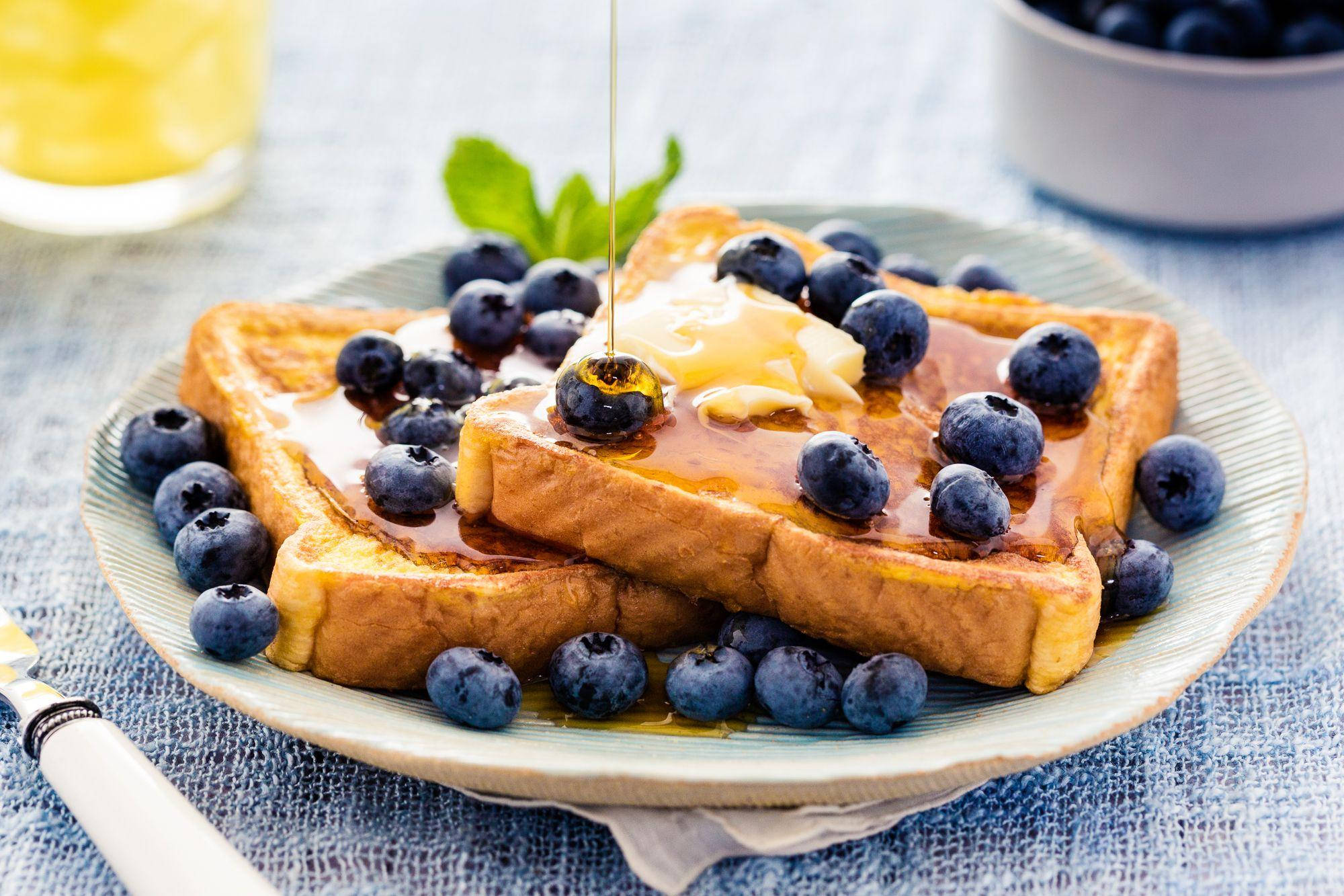 French Toast, golden, fresh blueberries, Full HD Desktop Wallpaper