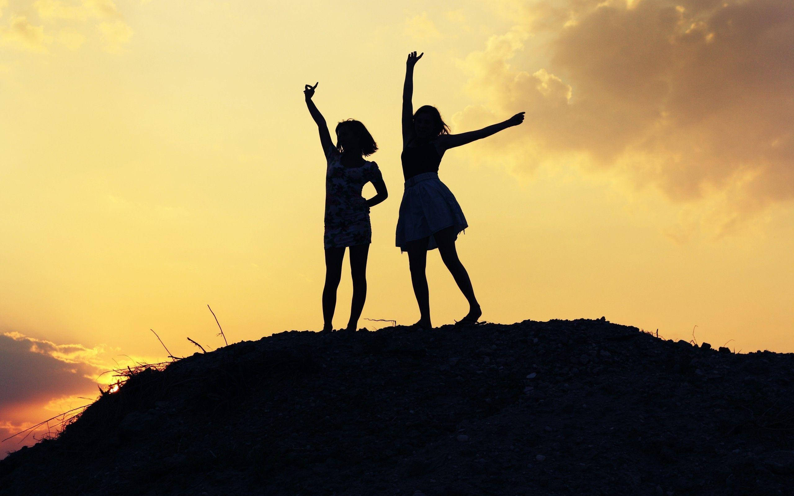 girls, golden sunset, grassy hill, 2K Desktop Wallpaper