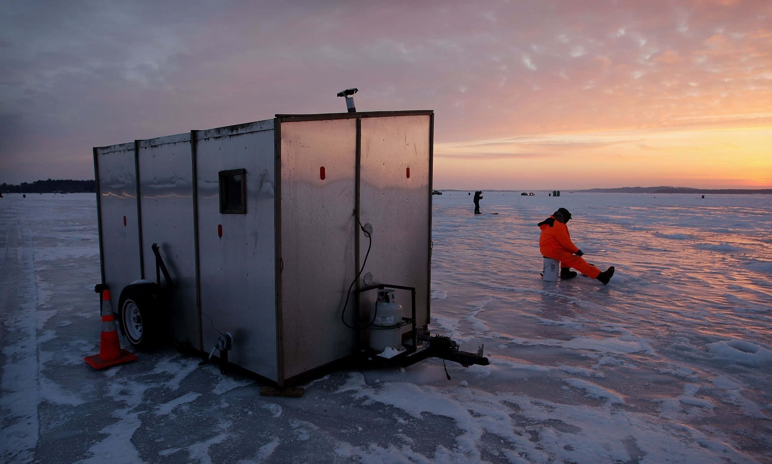 ice fishing, bright orange gear, metal trailer, Full HD Desktop Wallpaper