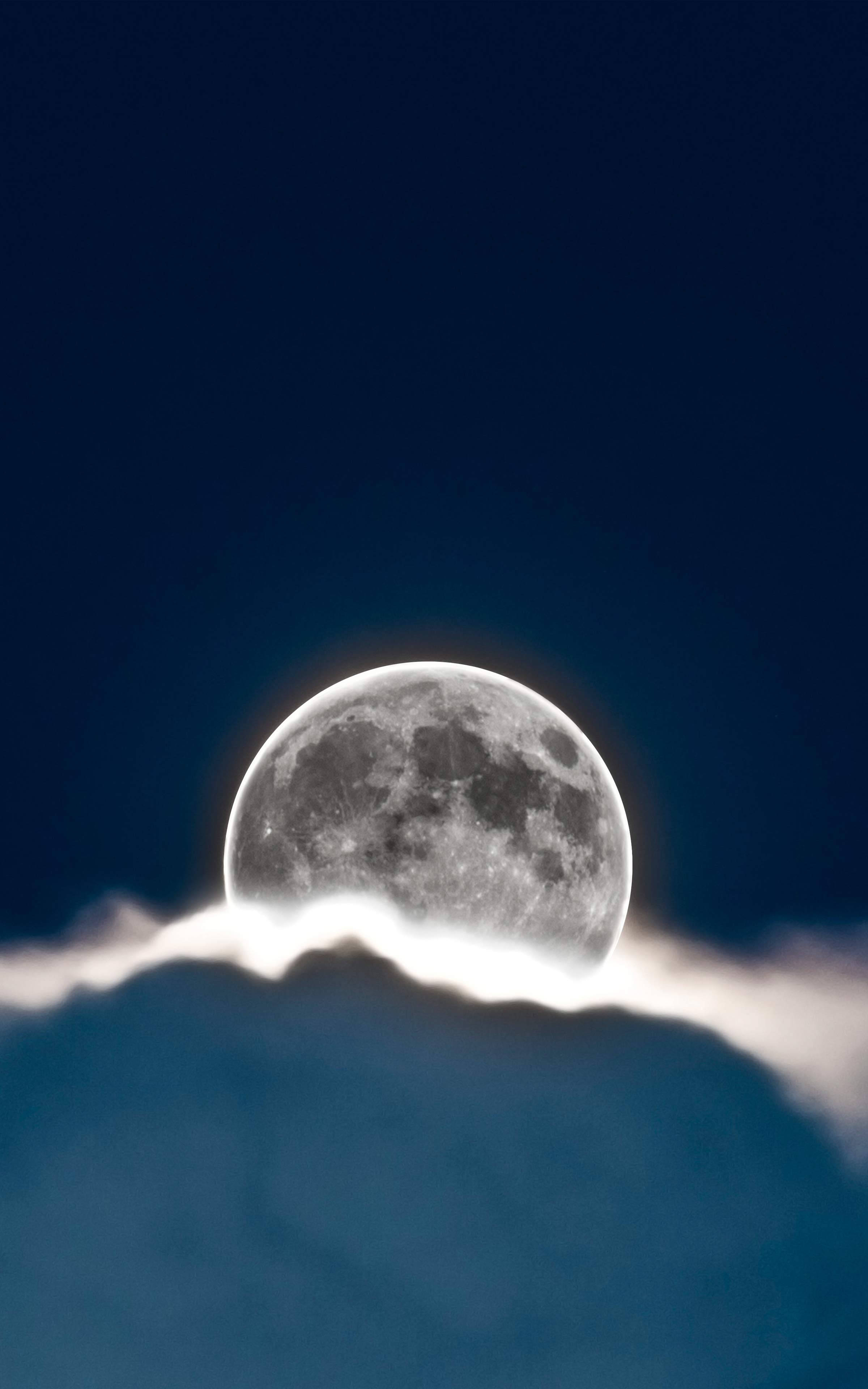 Moon Phone Dark Sky, full moon, soft cloud layer, 4K Phone Wallpaper