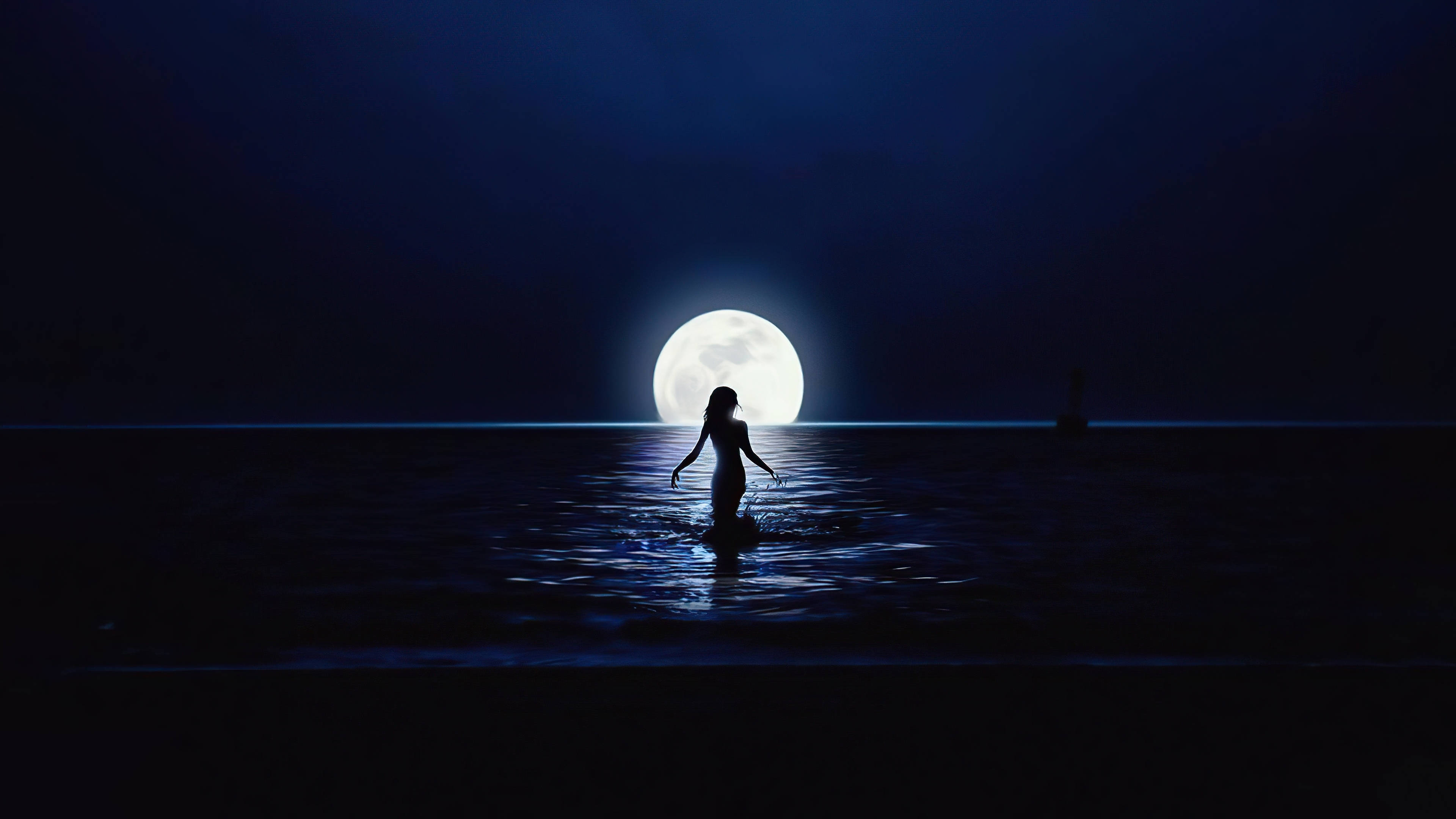 full moon, moonlit ocean waters, lone figure, 4K Desktop Wallpaper