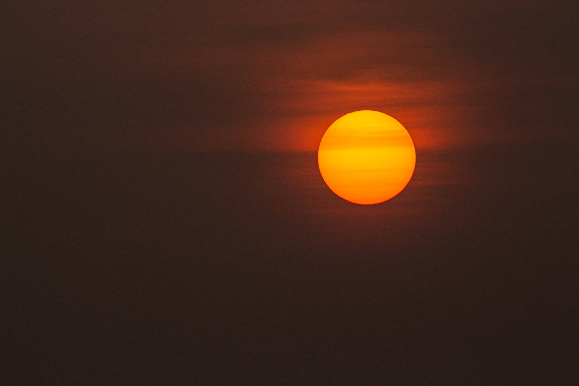 Blazing Sunset, Full Screen Desktop, glowing orange sun, Full HD Desktop Wallpaper