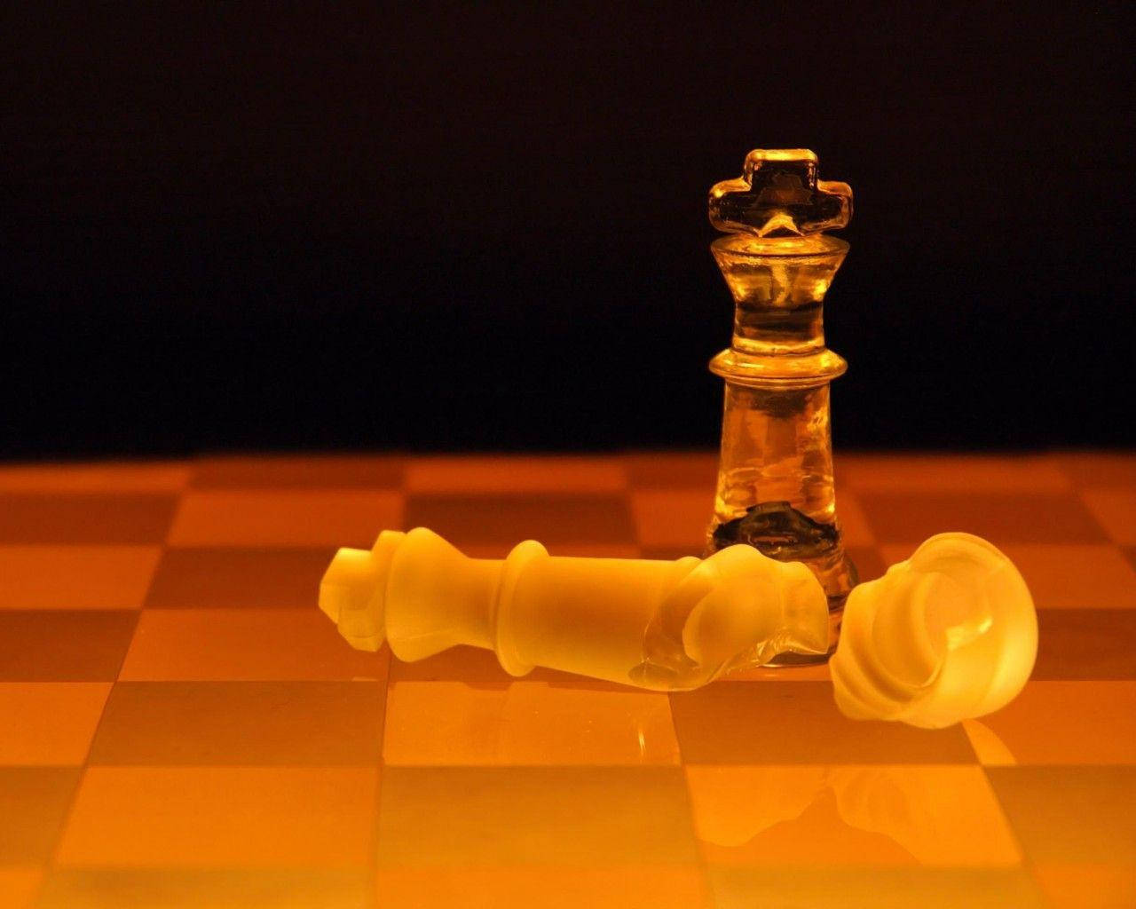 full screen hd, white chess pawn, amber king, HD Desktop Wallpaper
