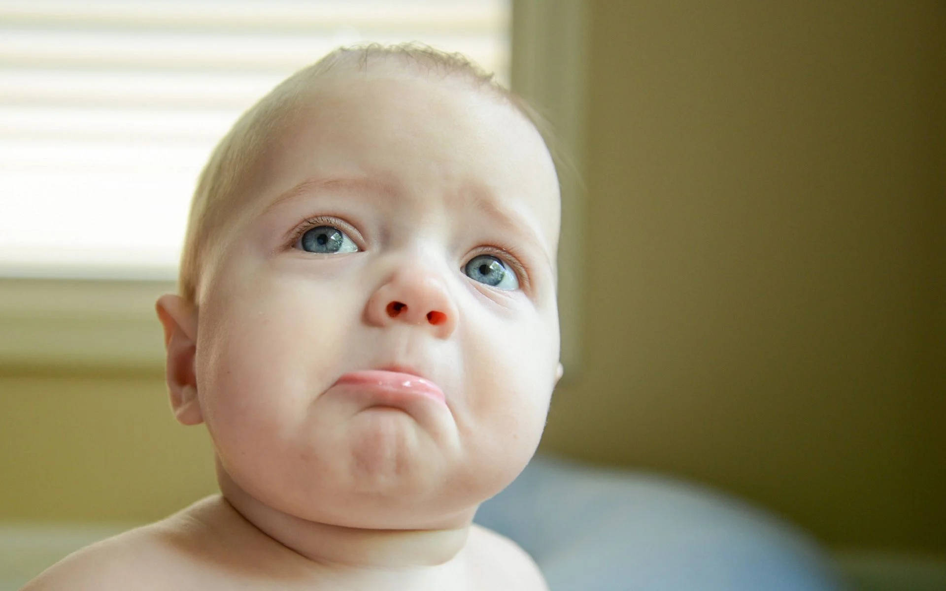 Funny Baby, bright blue eyes, pouty expression, Full HD Desktop Wallpaper