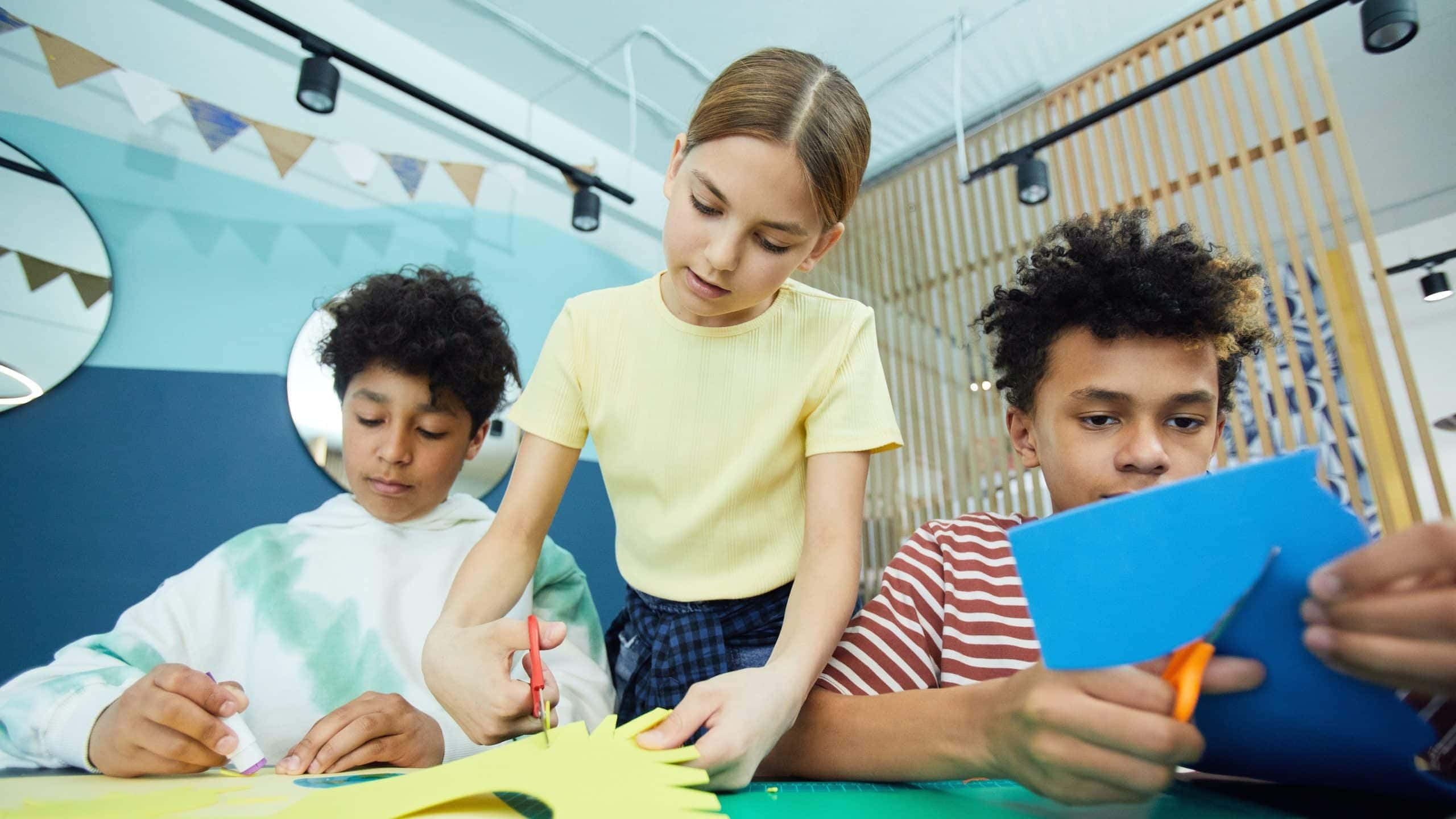 young students, colorful paper, craft table, 2K Desktop Wallpaper