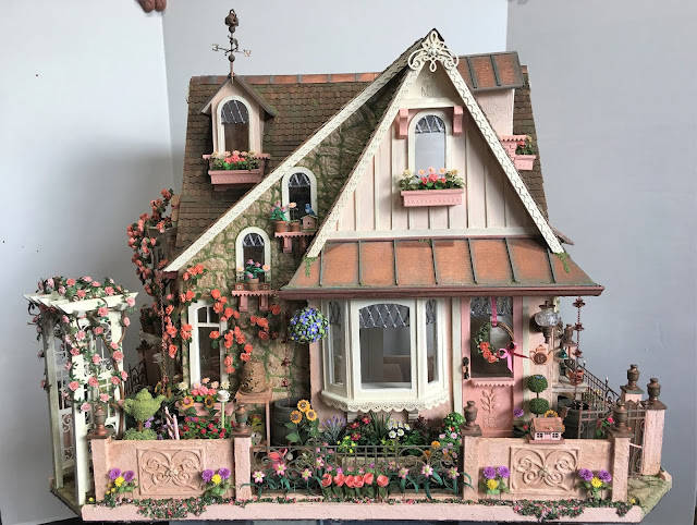 Dollhouse, pink, antique, SD Desktop Wallpaper