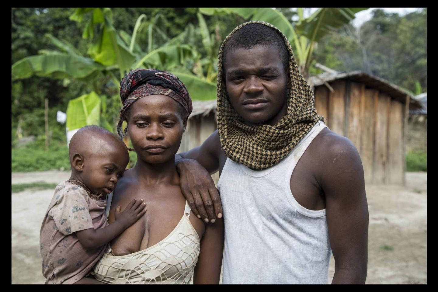 Gabon, family of three, rural village, HD Desktop Wallpaper