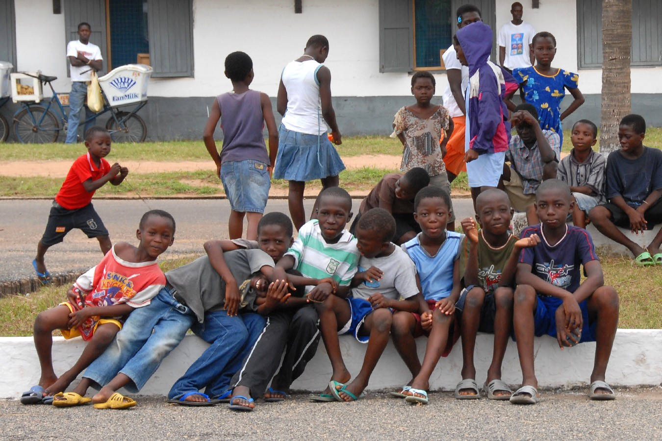Gabon, African children, colorful casual clothes, HD Desktop Wallpaper