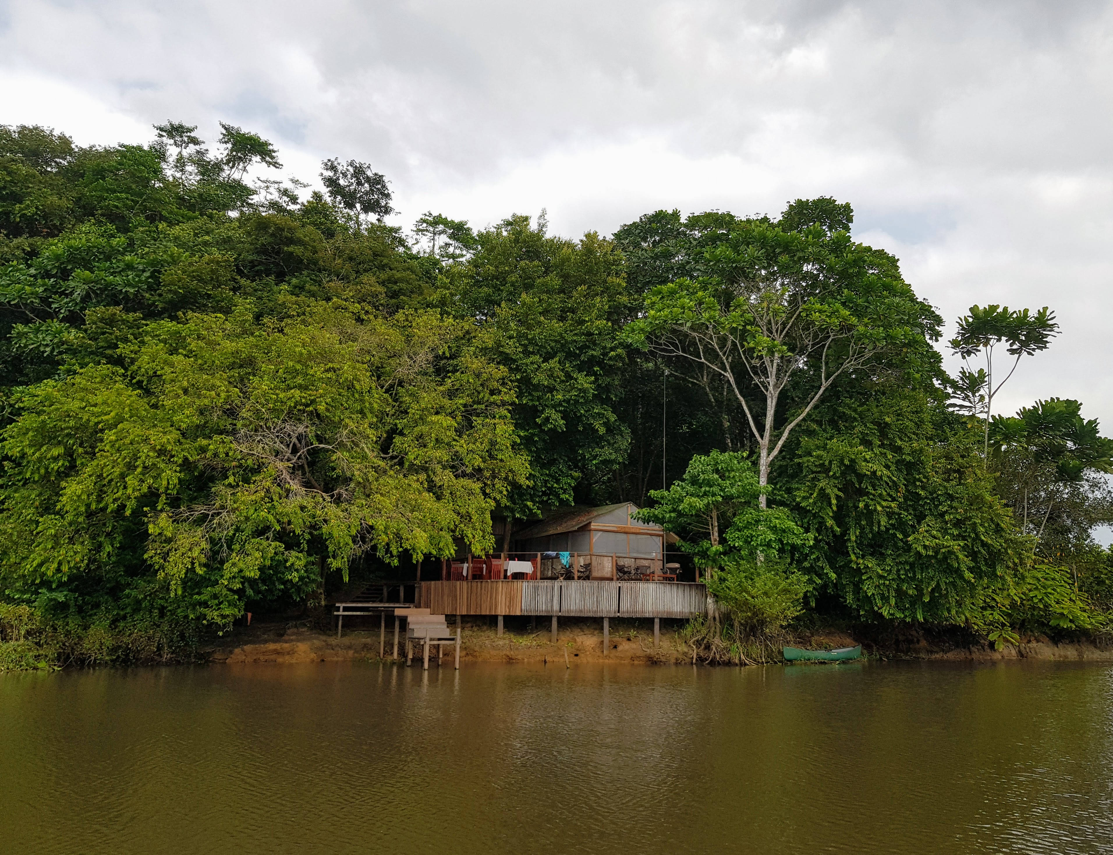 lakeside house, Gabon, rustic wooden cabin, 2K Desktop Wallpaper