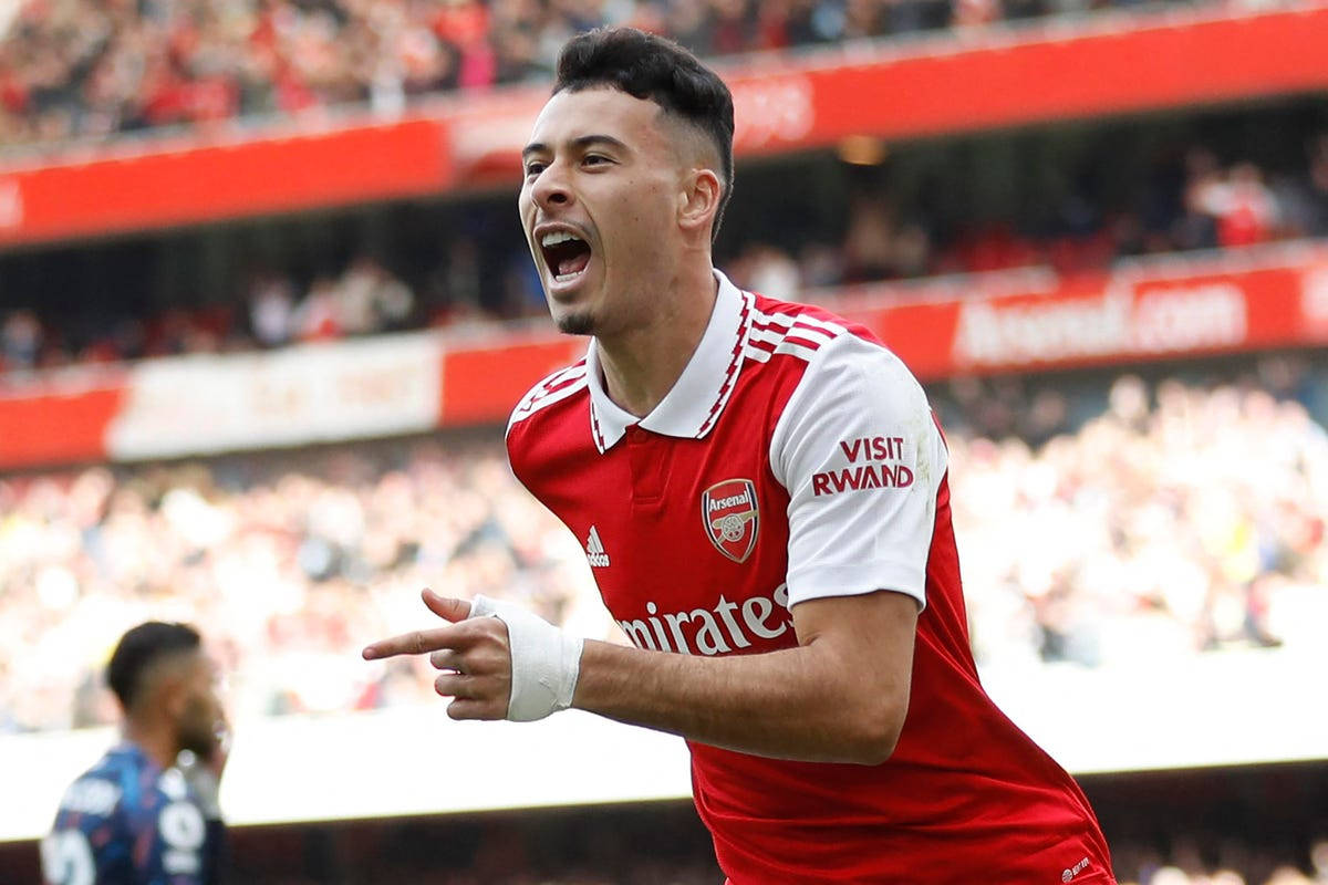 Gabriel Martinelli, red Arsenal jersey, mouth open, SD Desktop Wallpaper