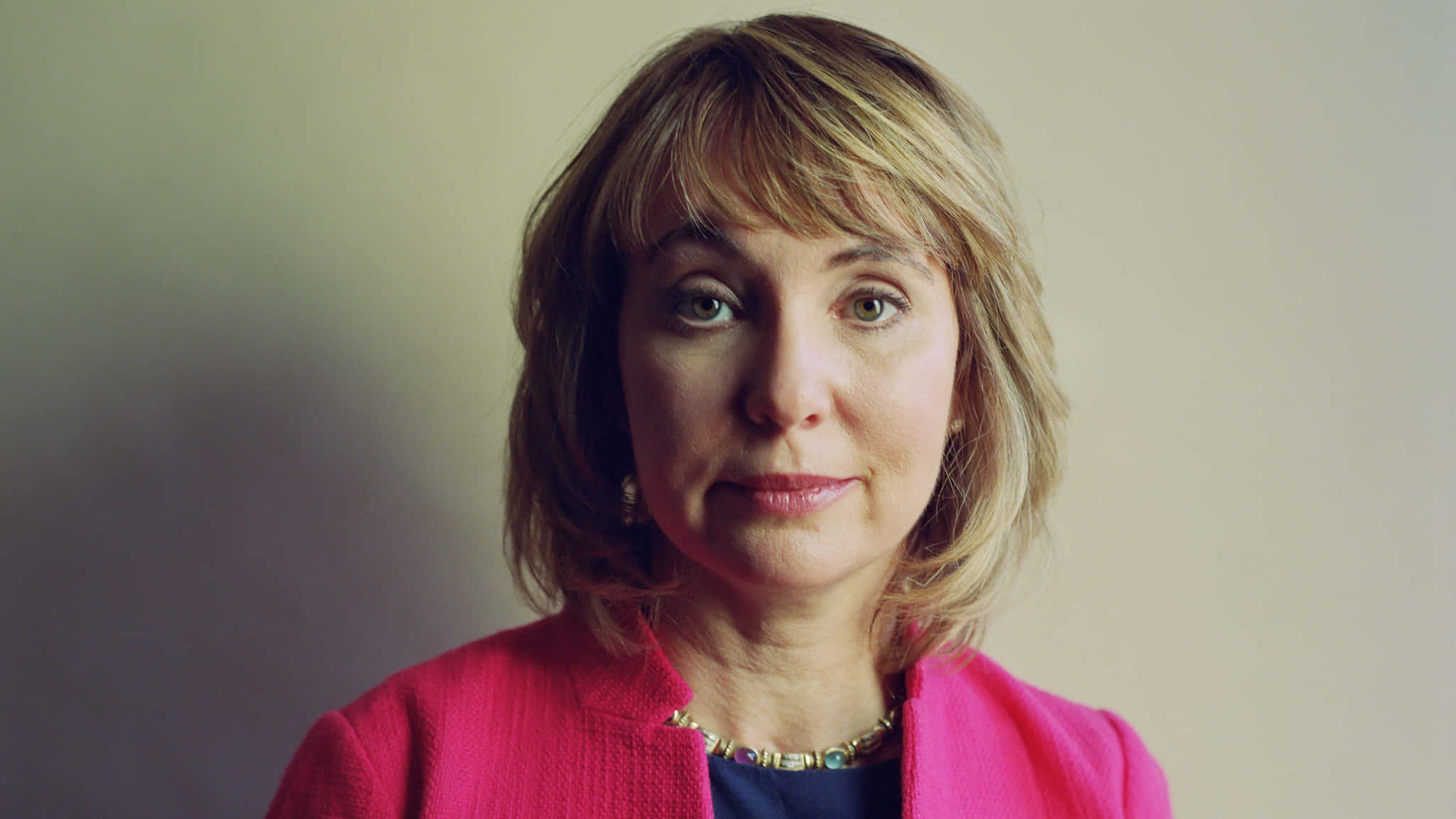 Gabrielle Giffords, pink jacket, blonde hair, Full HD Desktop Wallpaper