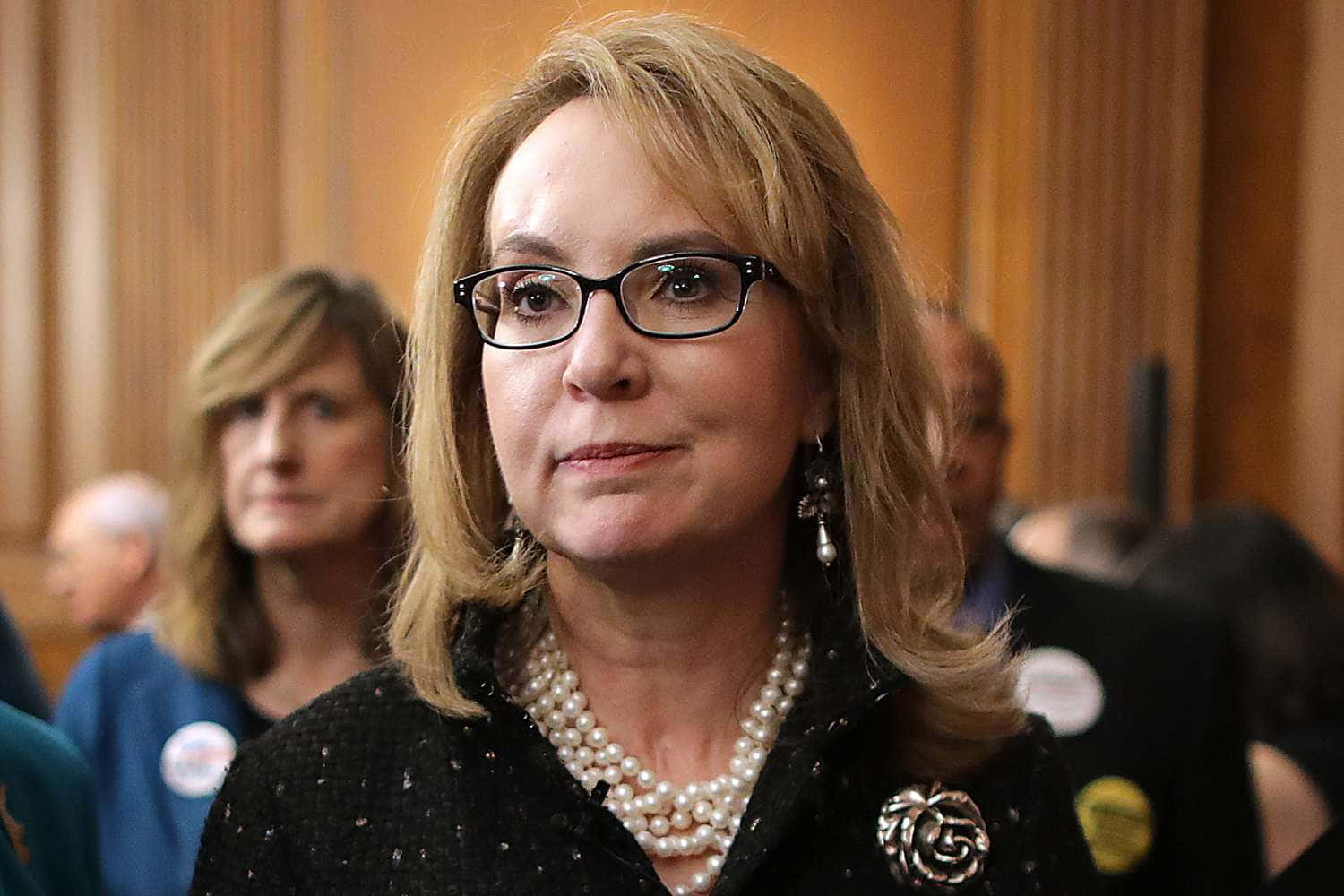 Gabrielle Giffords, black jacket, pearls, HD Desktop Wallpaper