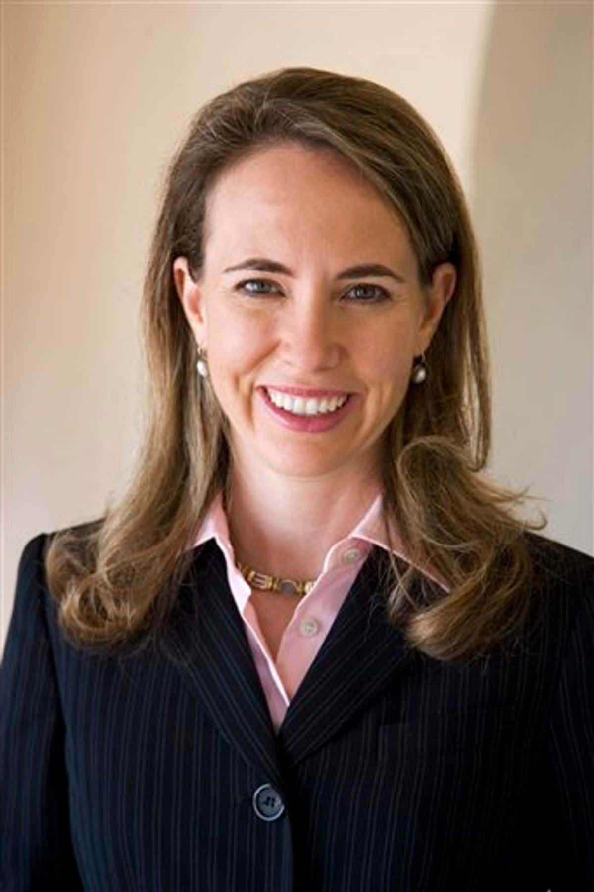 Gabrielle Giffords, dark pinstripe blazer, pink collared shirt, HD Phone Wallpaper